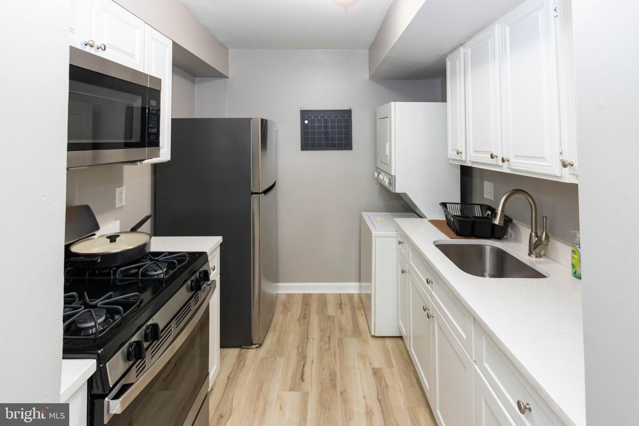 EDGEWATER VILLAGE - Residential