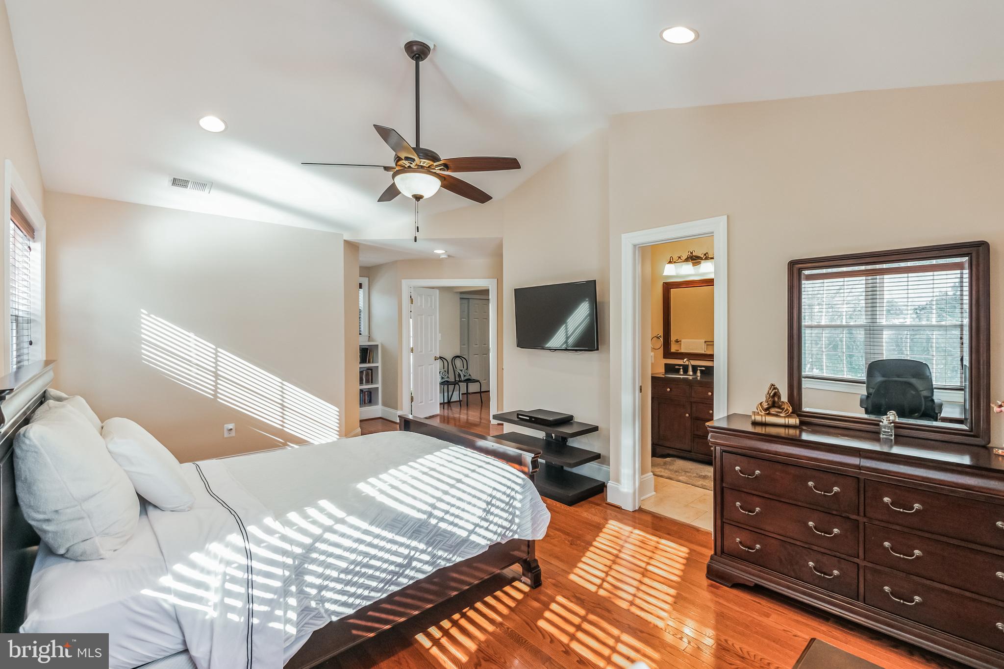 HOYLES MILL VILLAGE - Residential