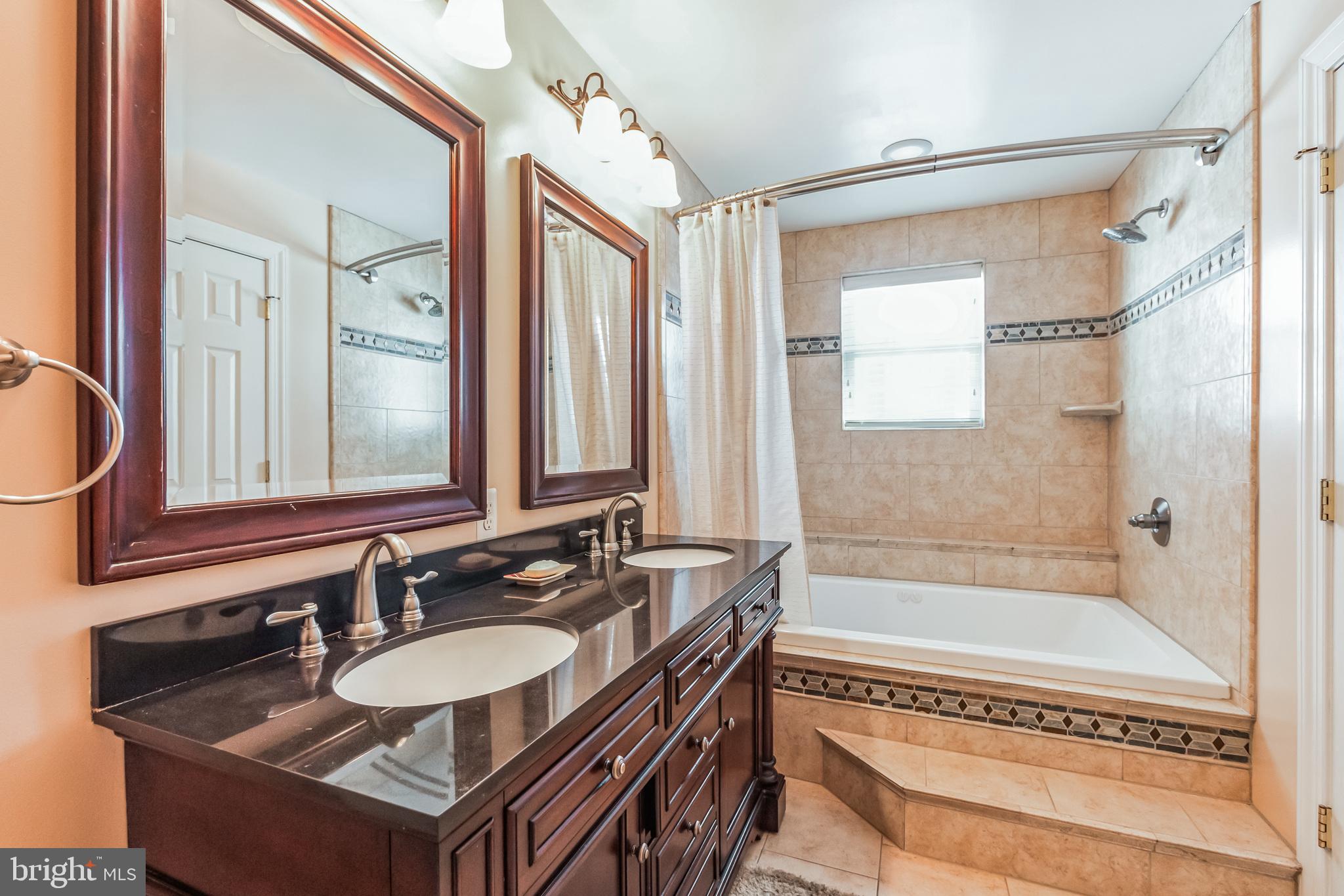 HOYLES MILL VILLAGE - Residential