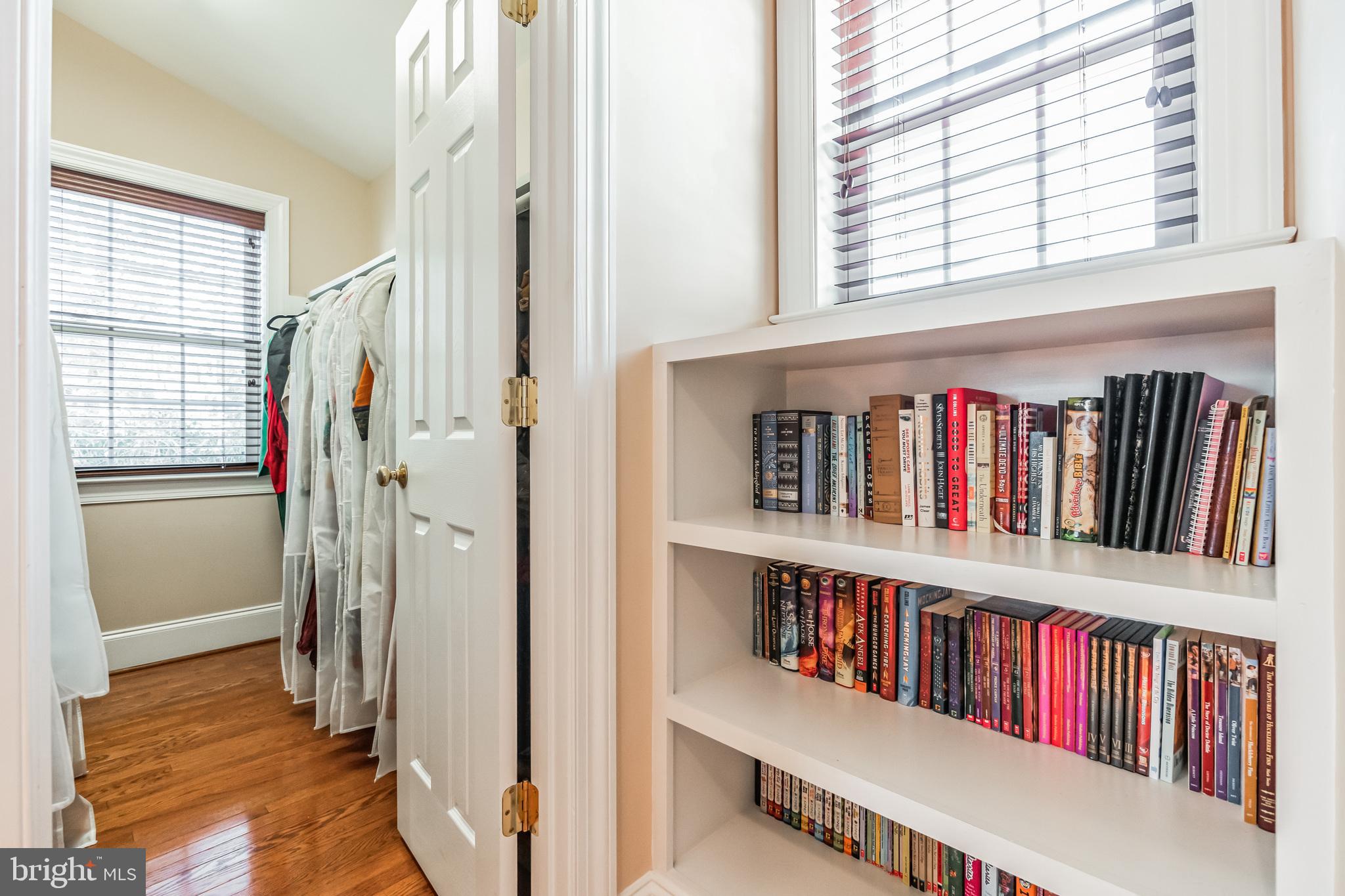 HOYLES MILL VILLAGE - Residential