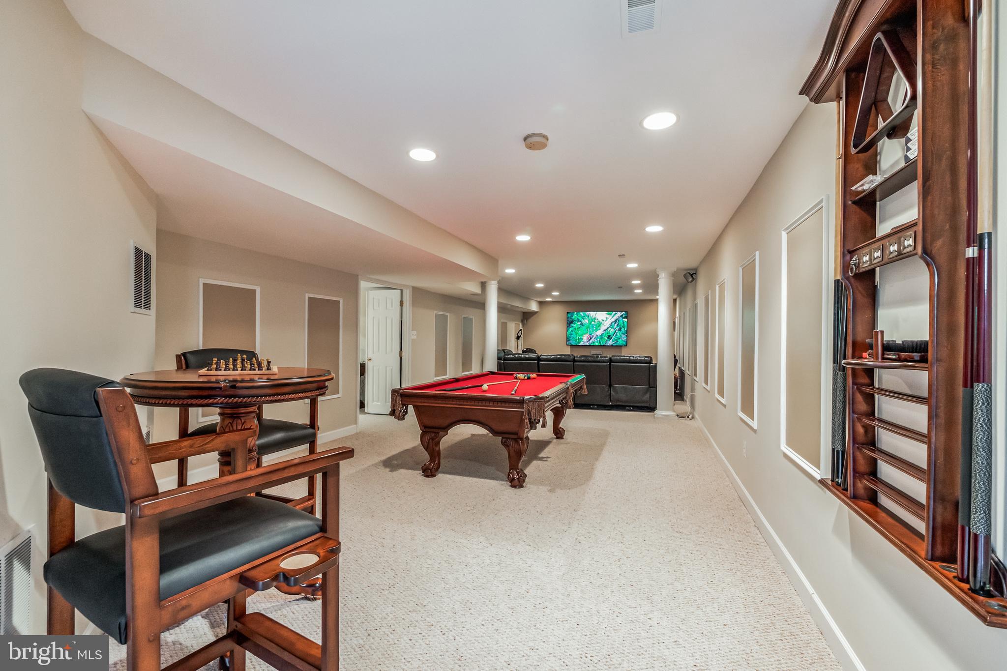 HOYLES MILL VILLAGE - Residential