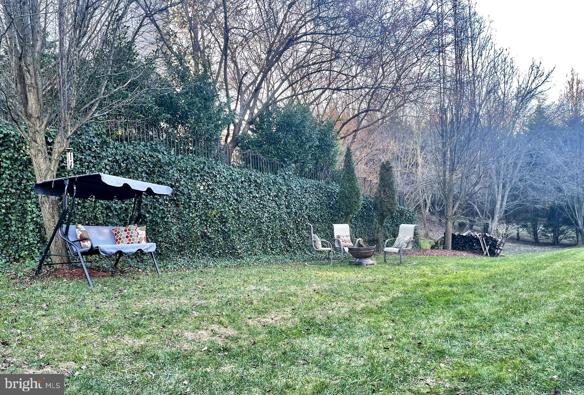 HOYLES MILL VILLAGE - Residential