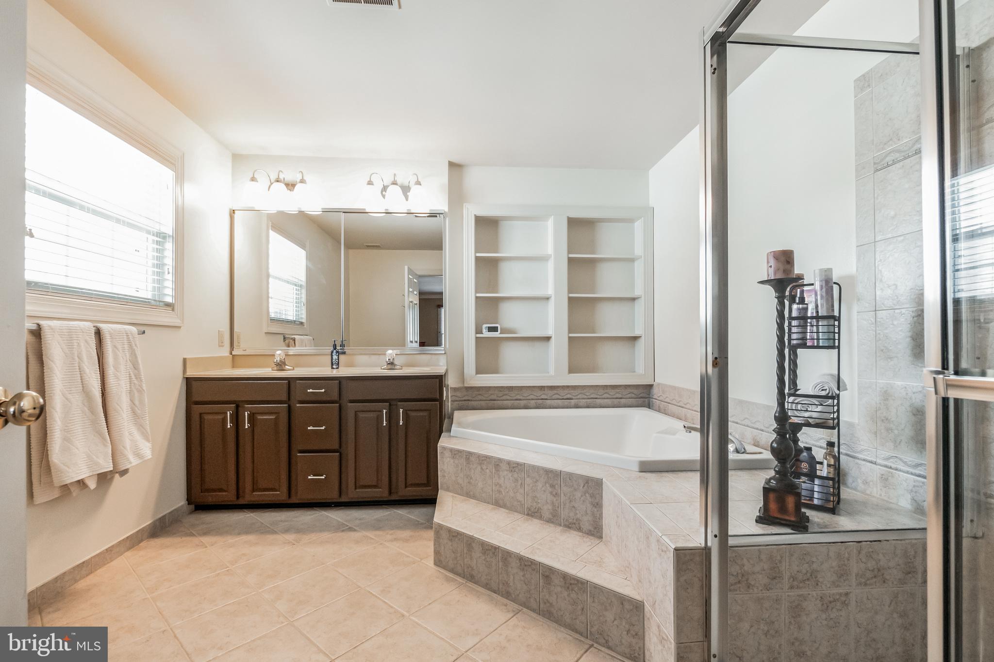 HOYLES MILL VILLAGE - Residential