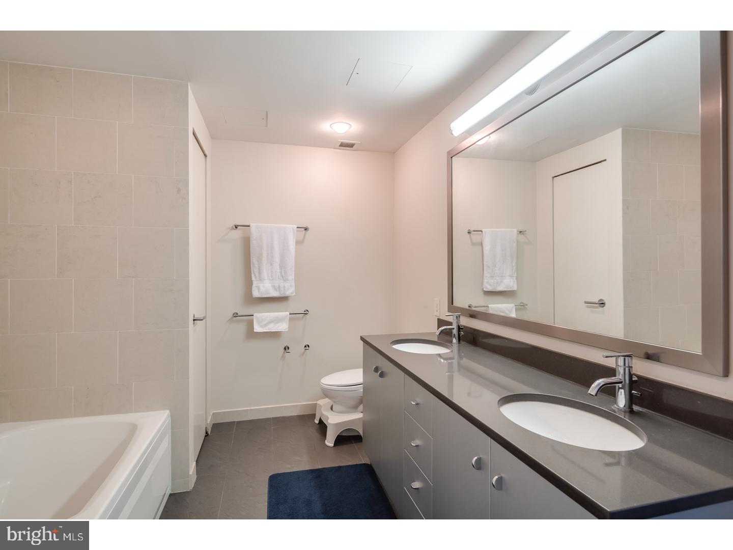 RITTENHOUSE SQUARE - Residential Lease