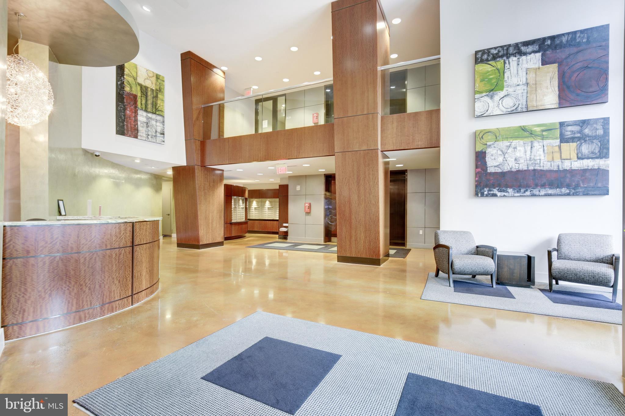 444 W BROAD STREET 215