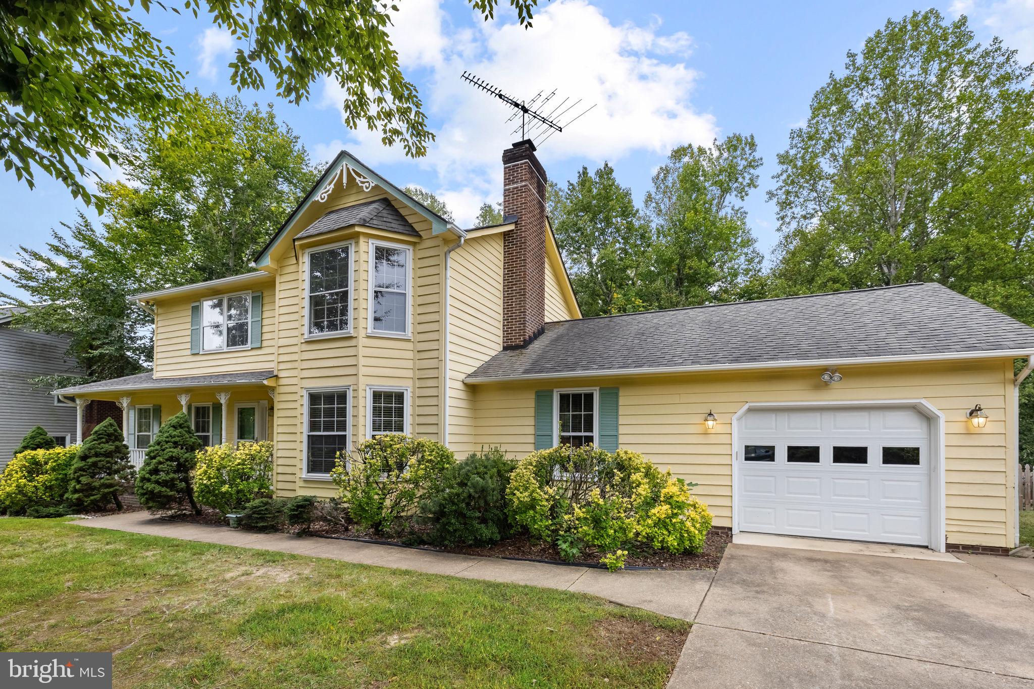 1905 WHITE LAKE DRIVE