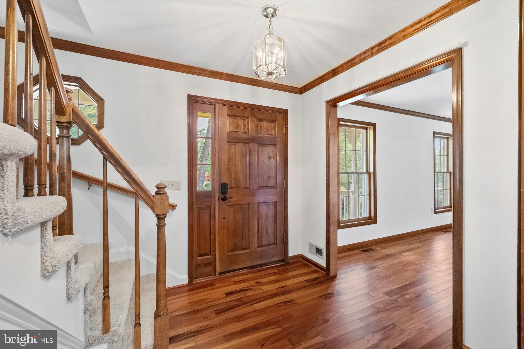 1905 WHITE LAKE DRIVE