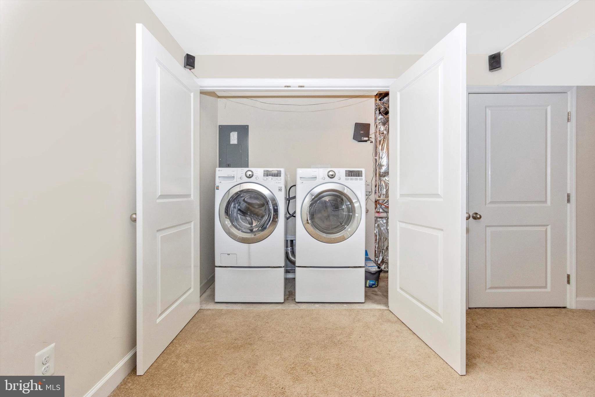 LOUIS BOUYER ESTATES - Residential