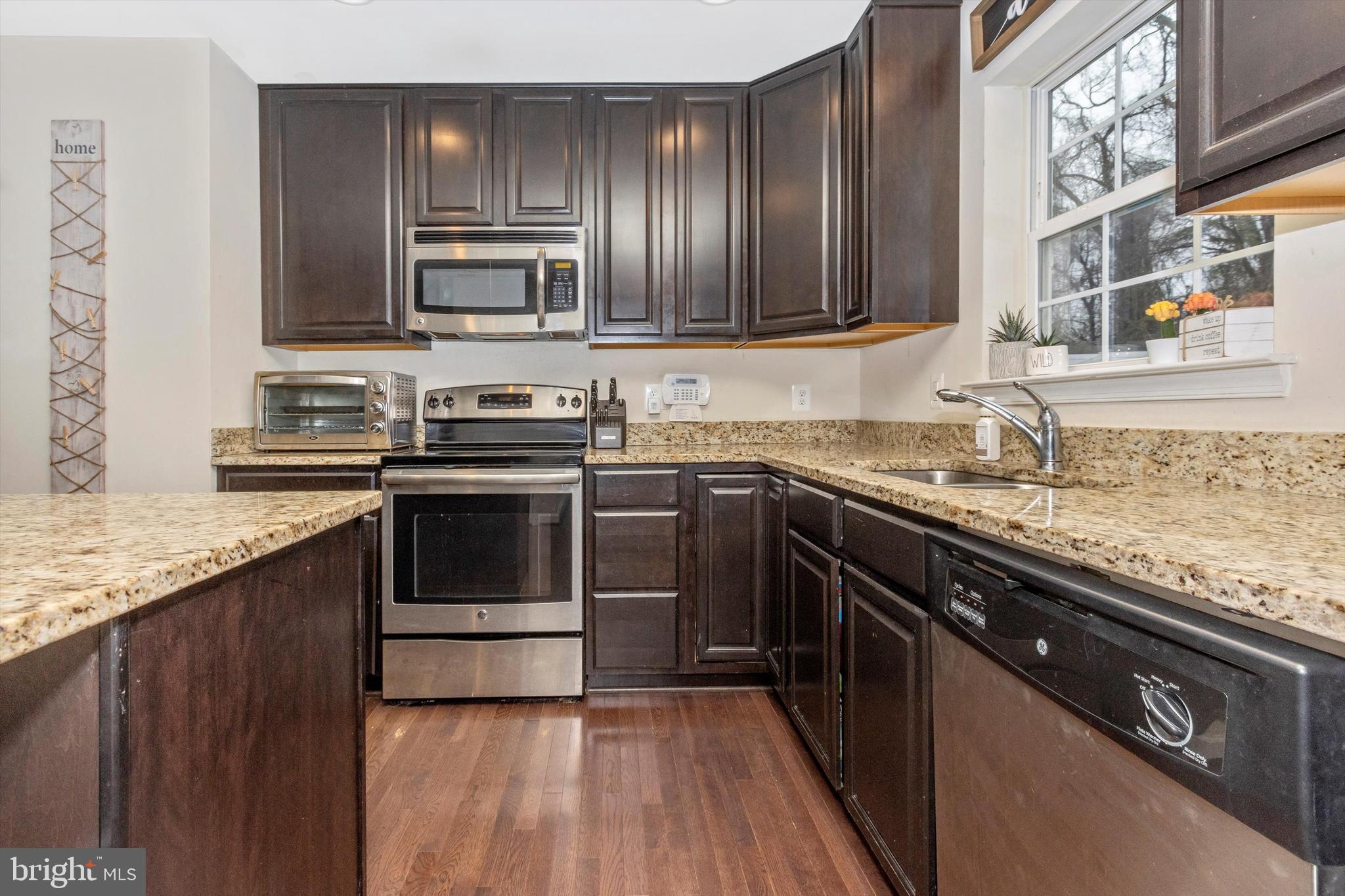 LOUIS BOUYER ESTATES - Residential