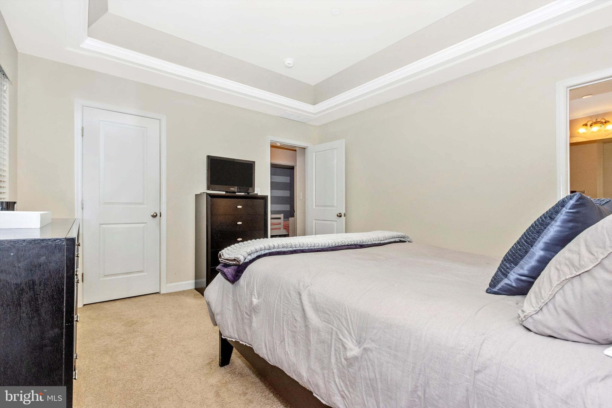 LOUIS BOUYER ESTATES - Residential