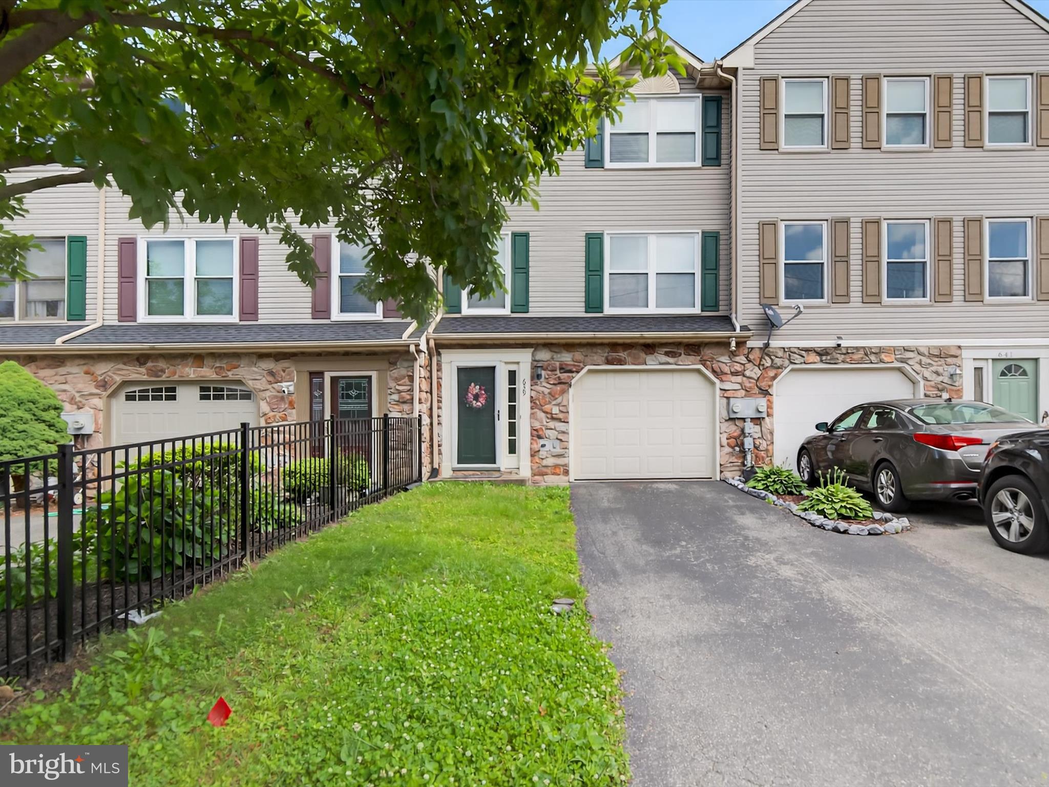 639 EMERALD DRIVE