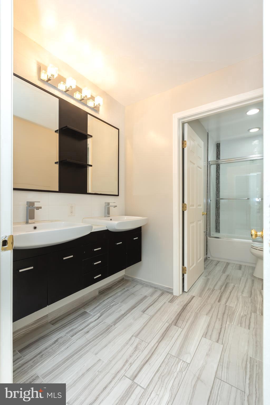 QUINCE ORCHARD PARK - Residential