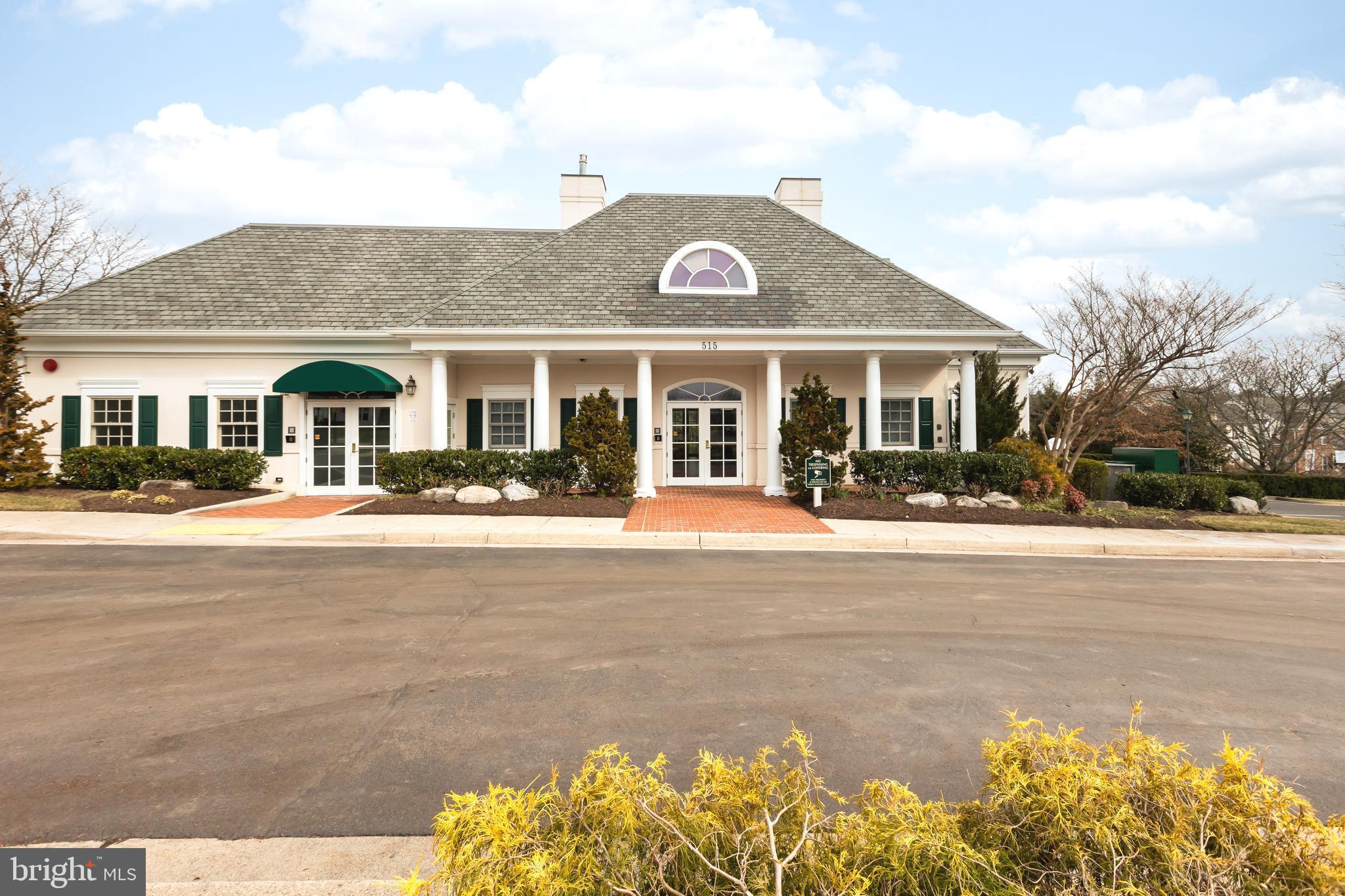 QUINCE ORCHARD PARK - Residential