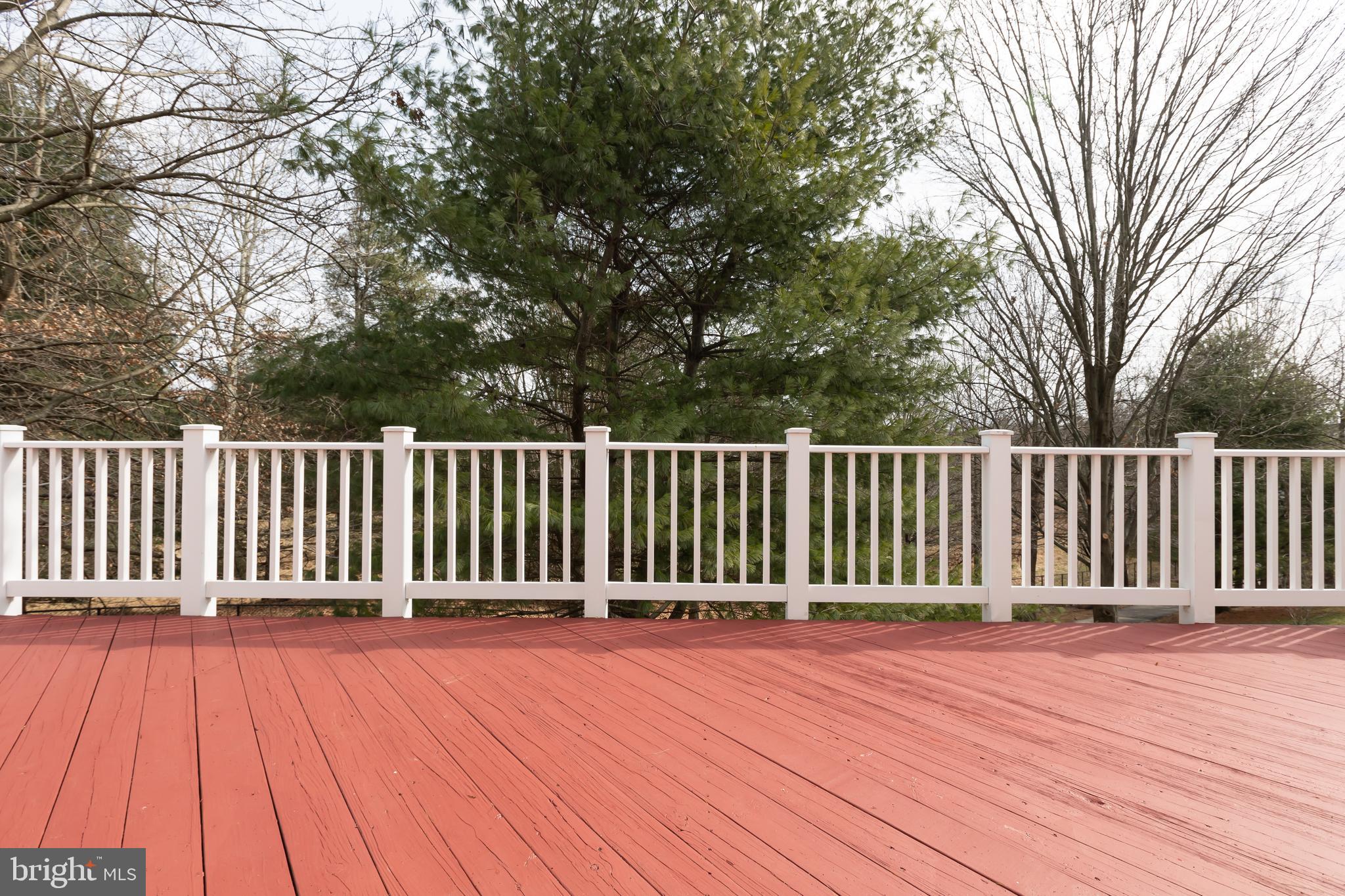 QUINCE ORCHARD PARK - Residential