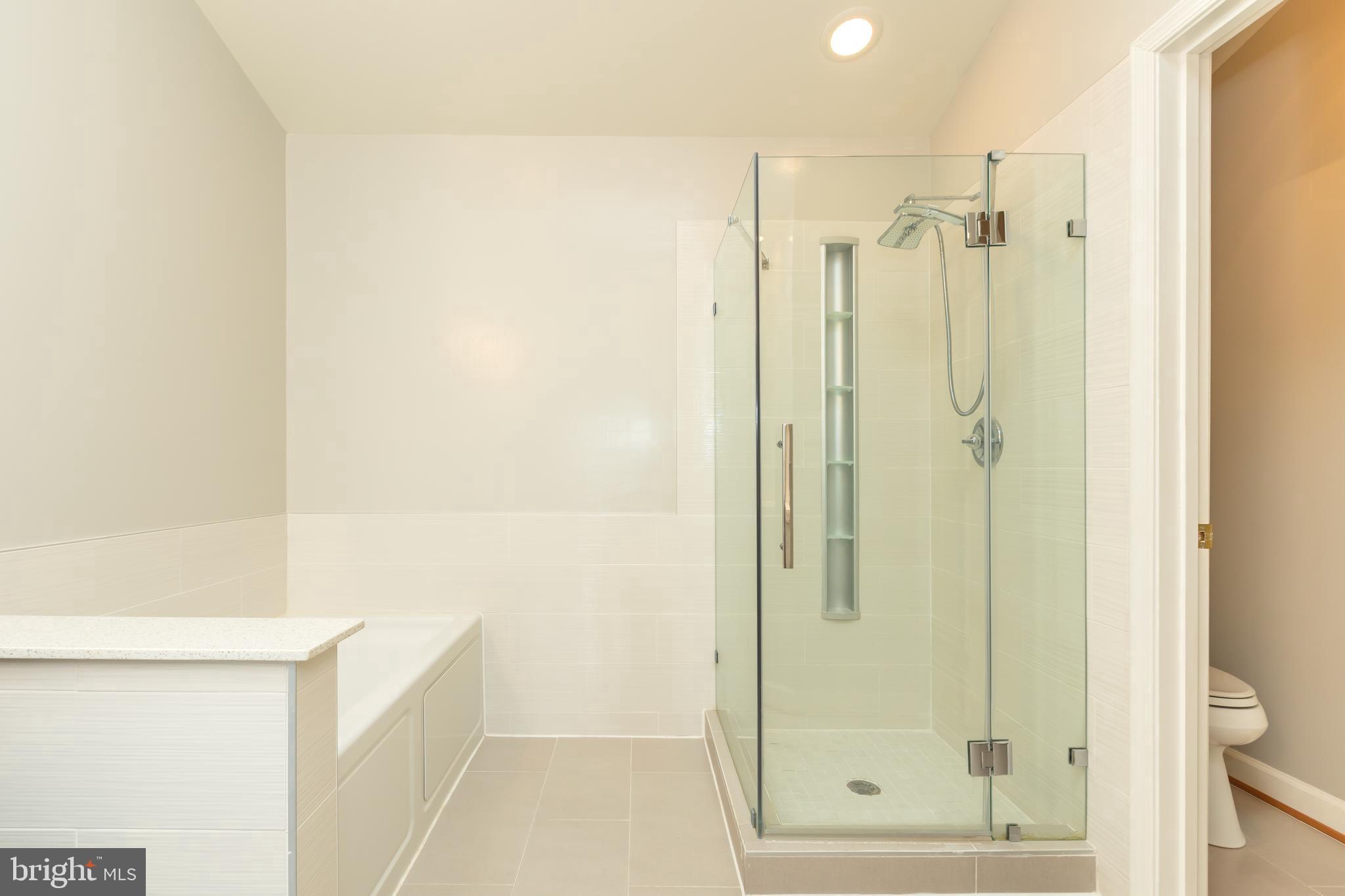 QUINCE ORCHARD PARK - Residential