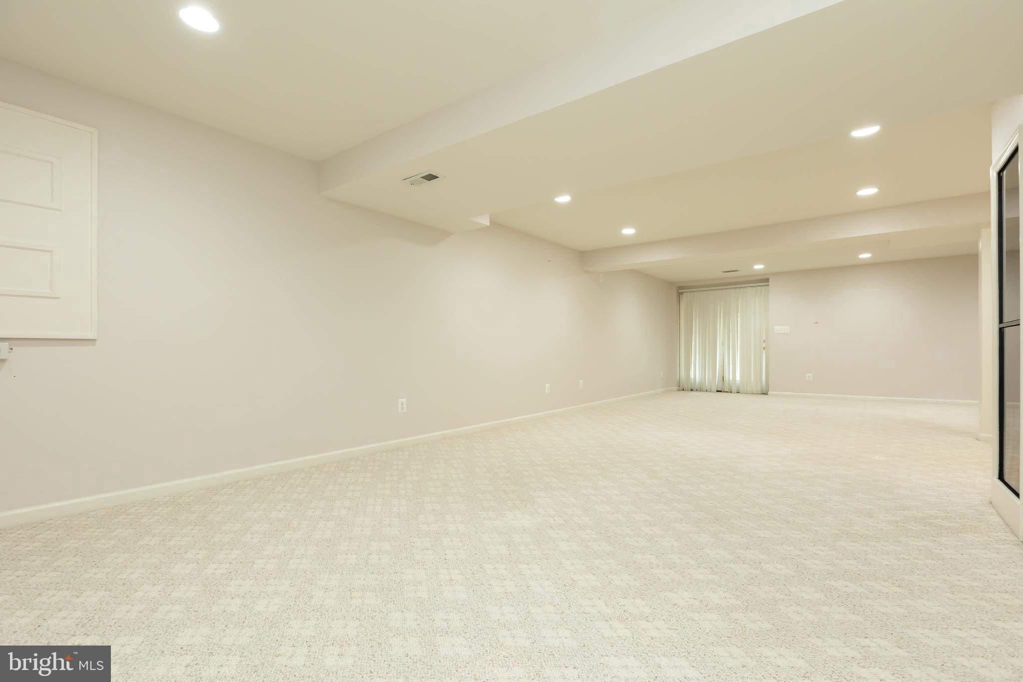 QUINCE ORCHARD PARK - Residential