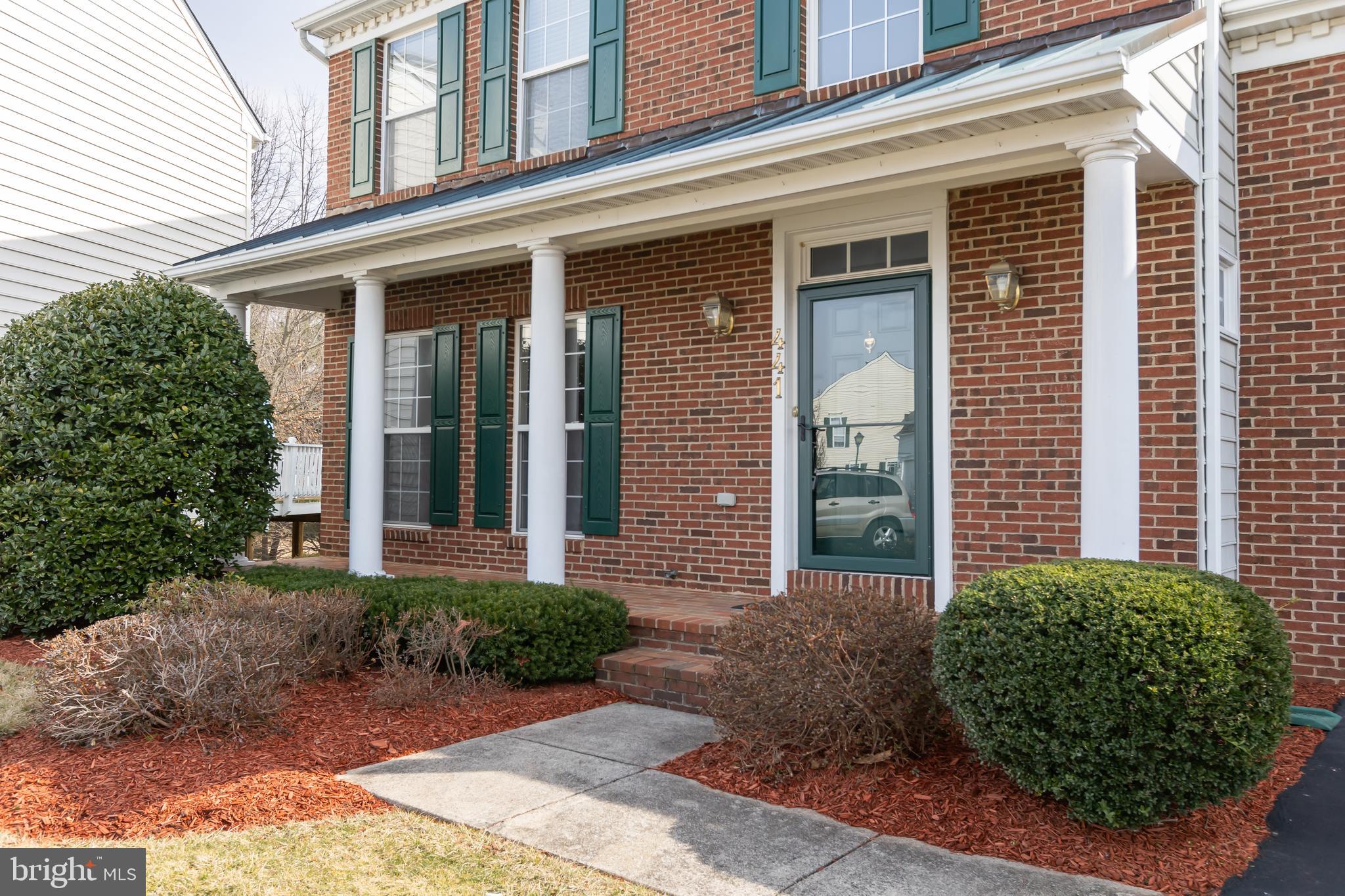 QUINCE ORCHARD PARK - Residential