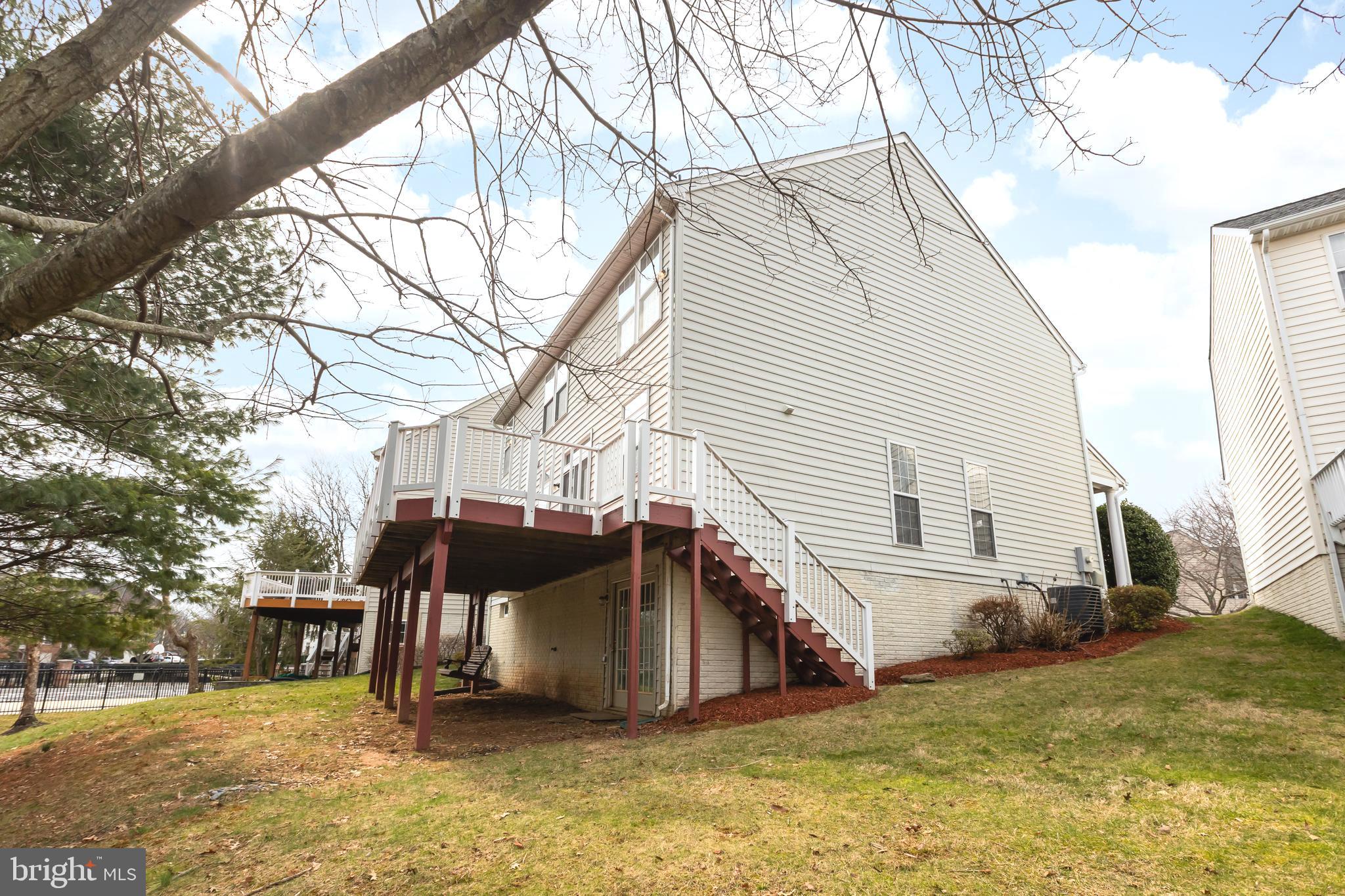 QUINCE ORCHARD PARK - Residential