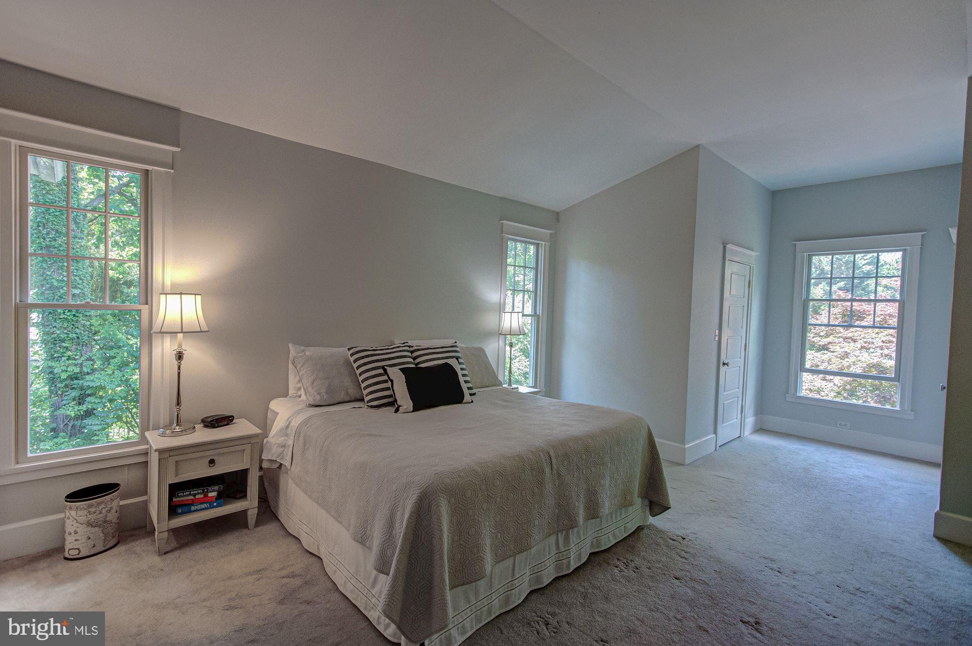 BATTERY PARK - Residential