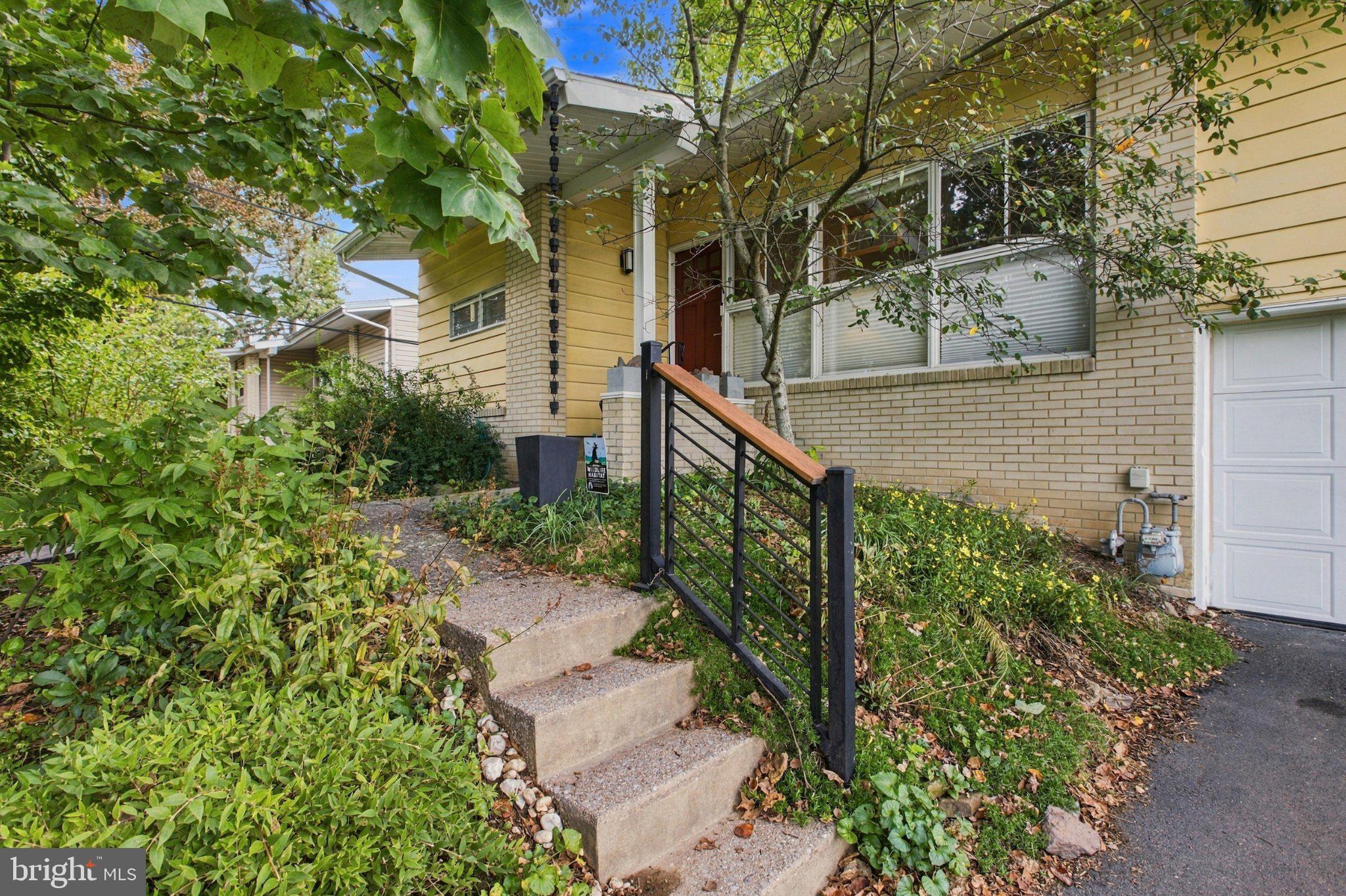 406 E MOUNT PLEASANT AVENUE