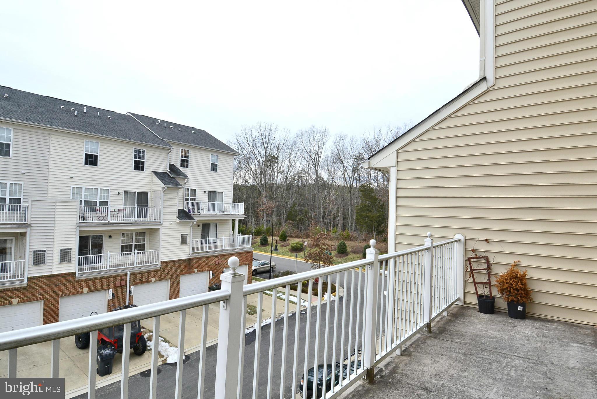 PARADISE/THE RESIDENCES - Residential Lease