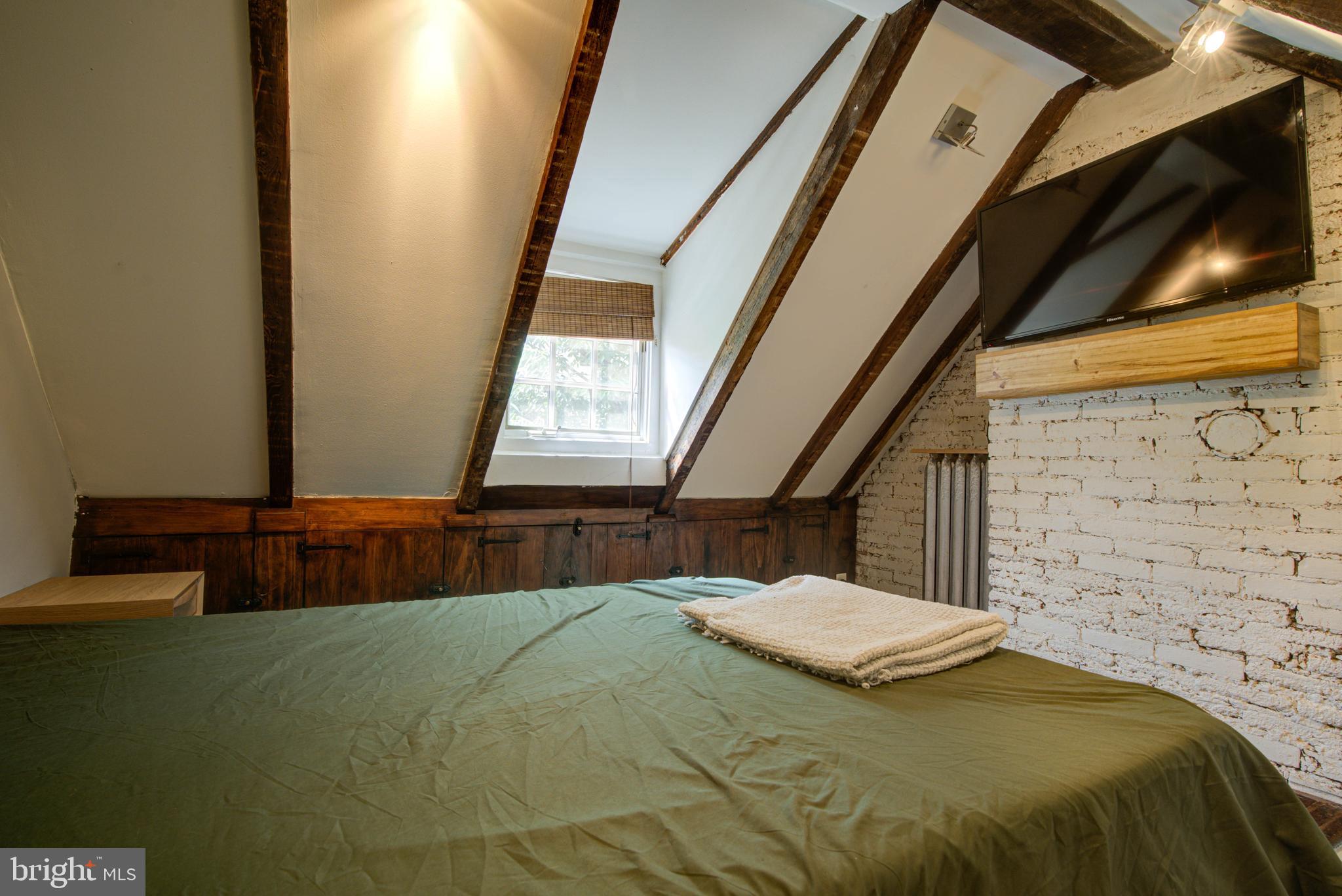 WASHINGTON SQ WEST - Residential Lease