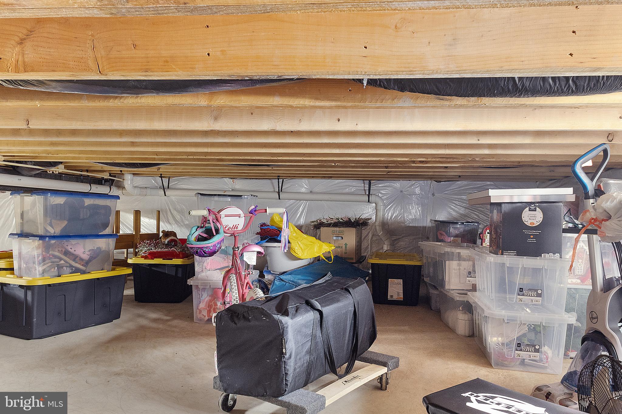 NEW DEALE BEACH - Residential Lease