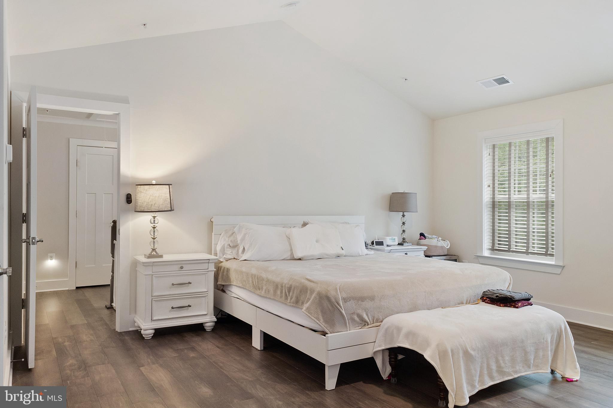 NEW DEALE BEACH - Residential Lease