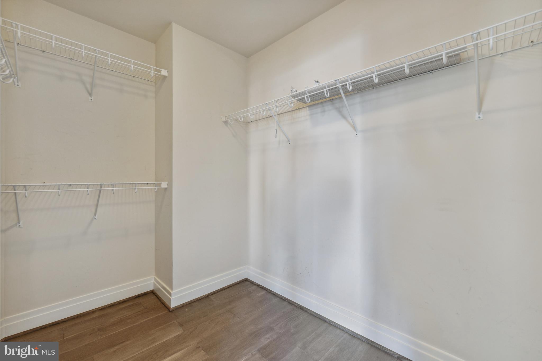 ONE PARK CREST CONDOMINIUM - Residential