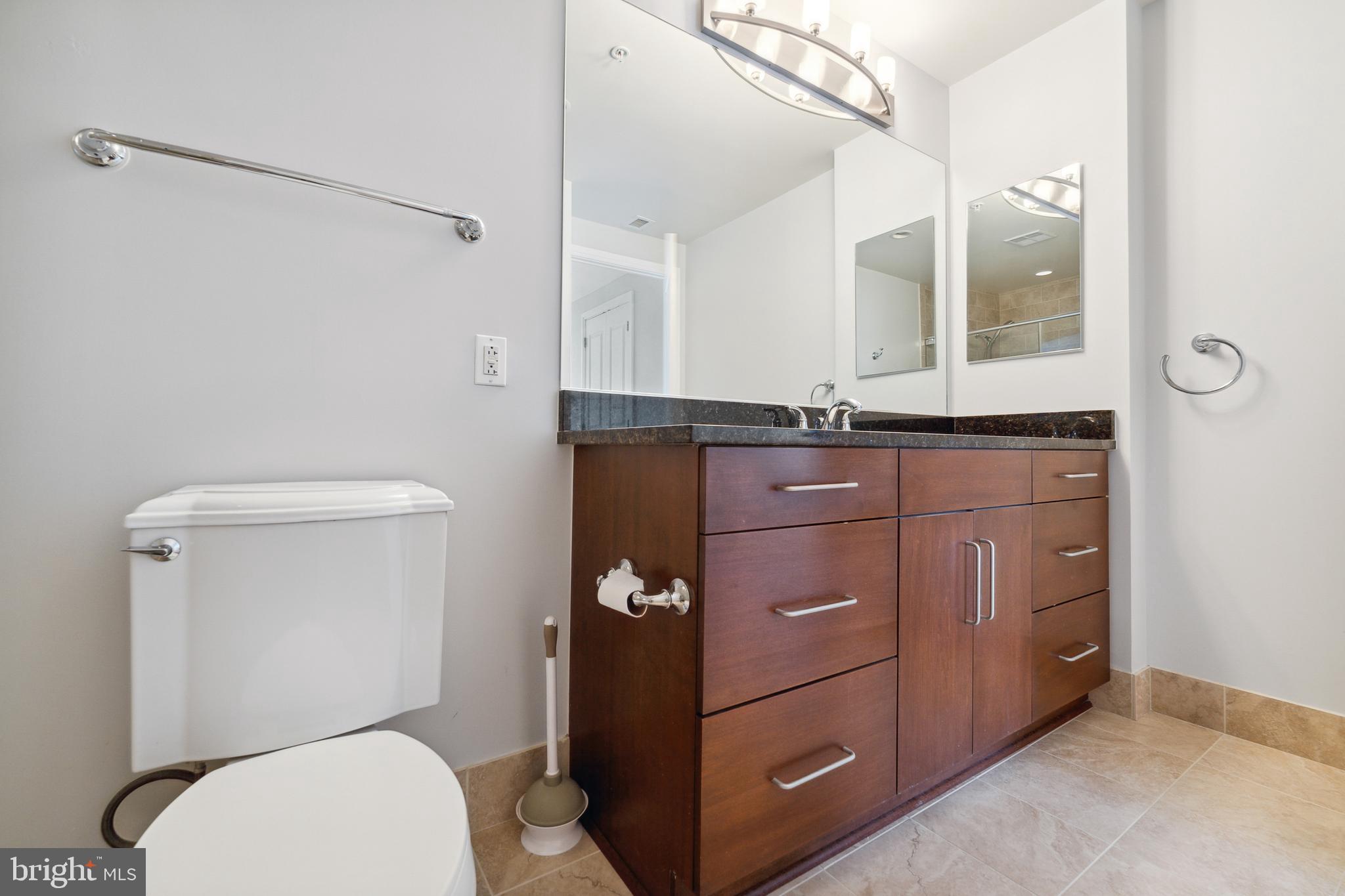 ONE PARK CREST CONDOMINIUM - Residential