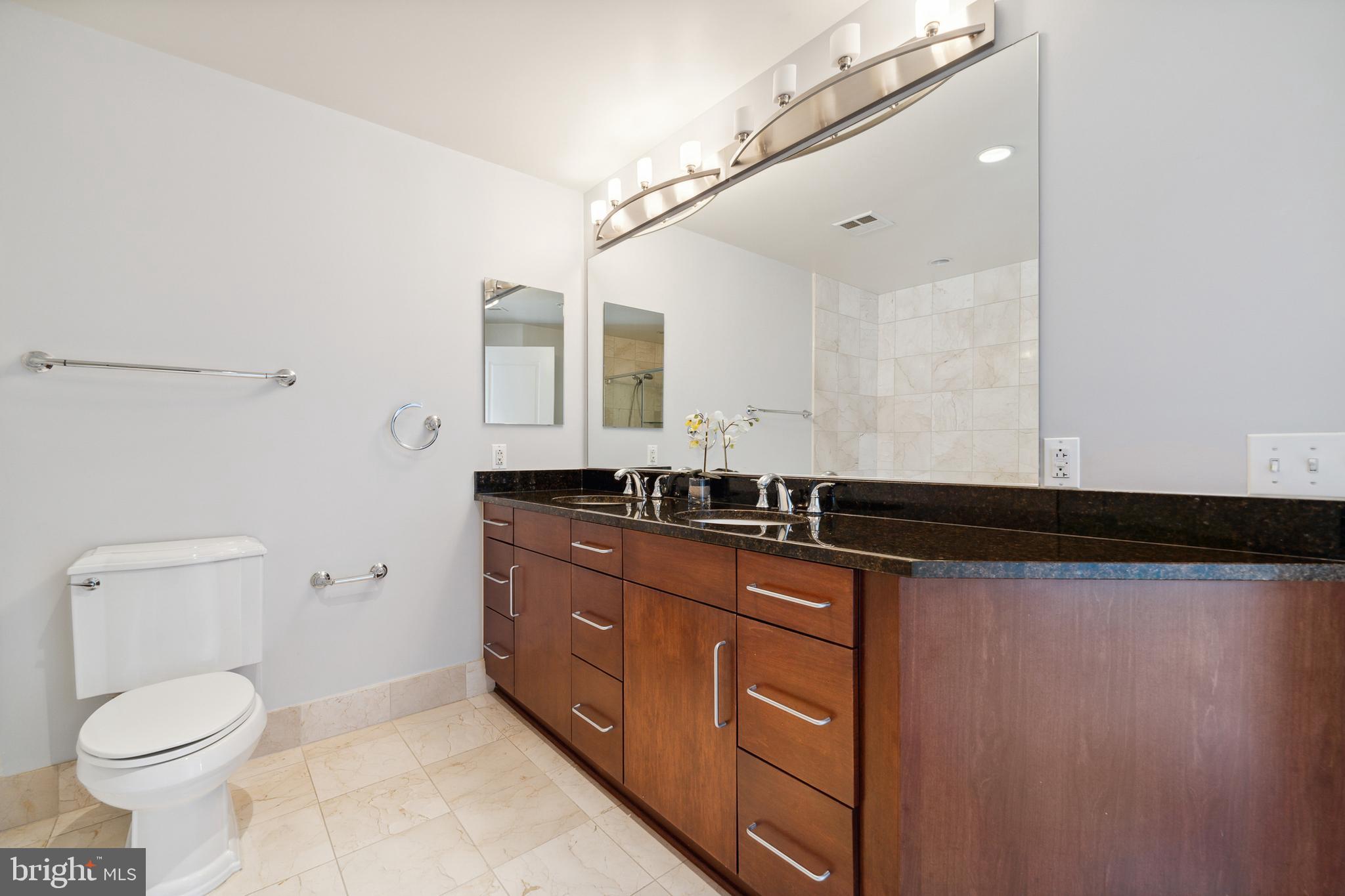 ONE PARK CREST CONDOMINIUM - Residential