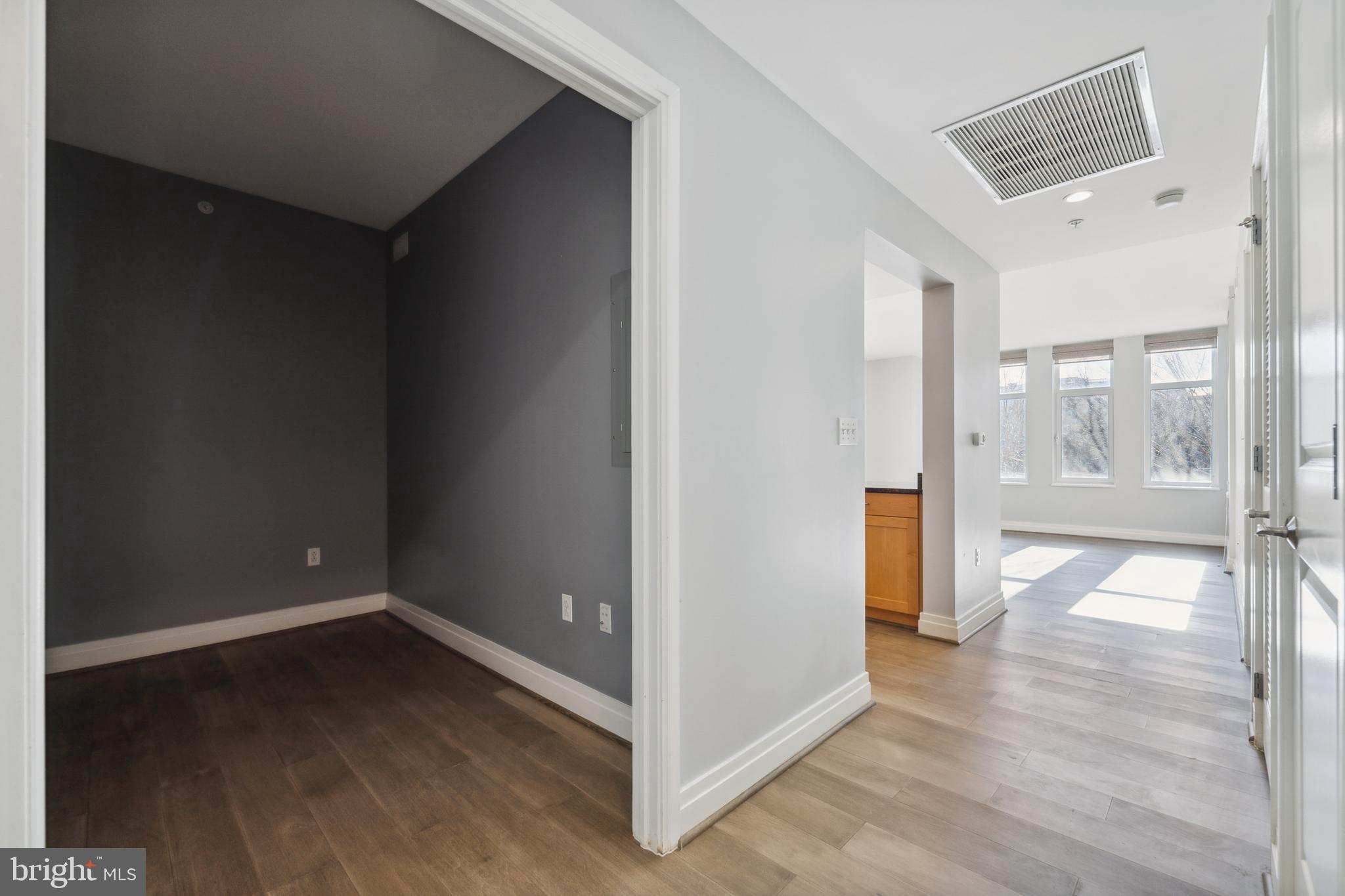 ONE PARK CREST CONDOMINIUM - Residential