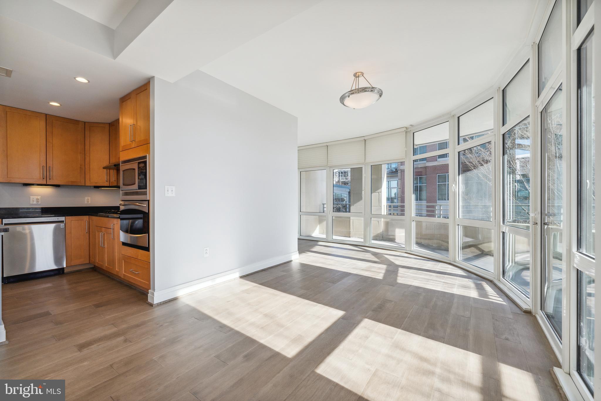 ONE PARK CREST CONDOMINIUM - Residential