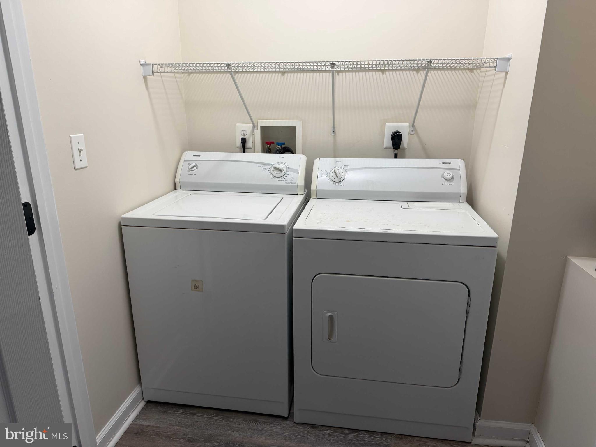 LAKESHORES - Residential