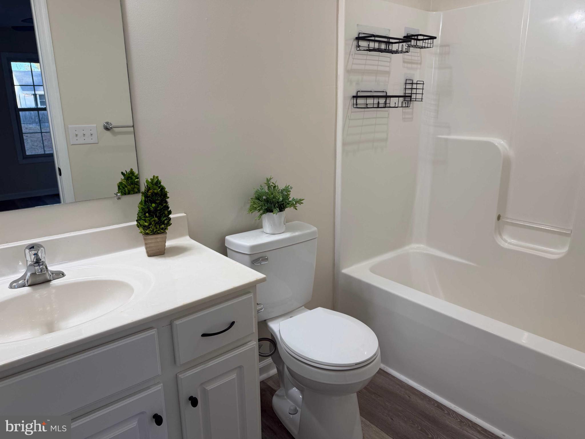 LAKESHORES - Residential