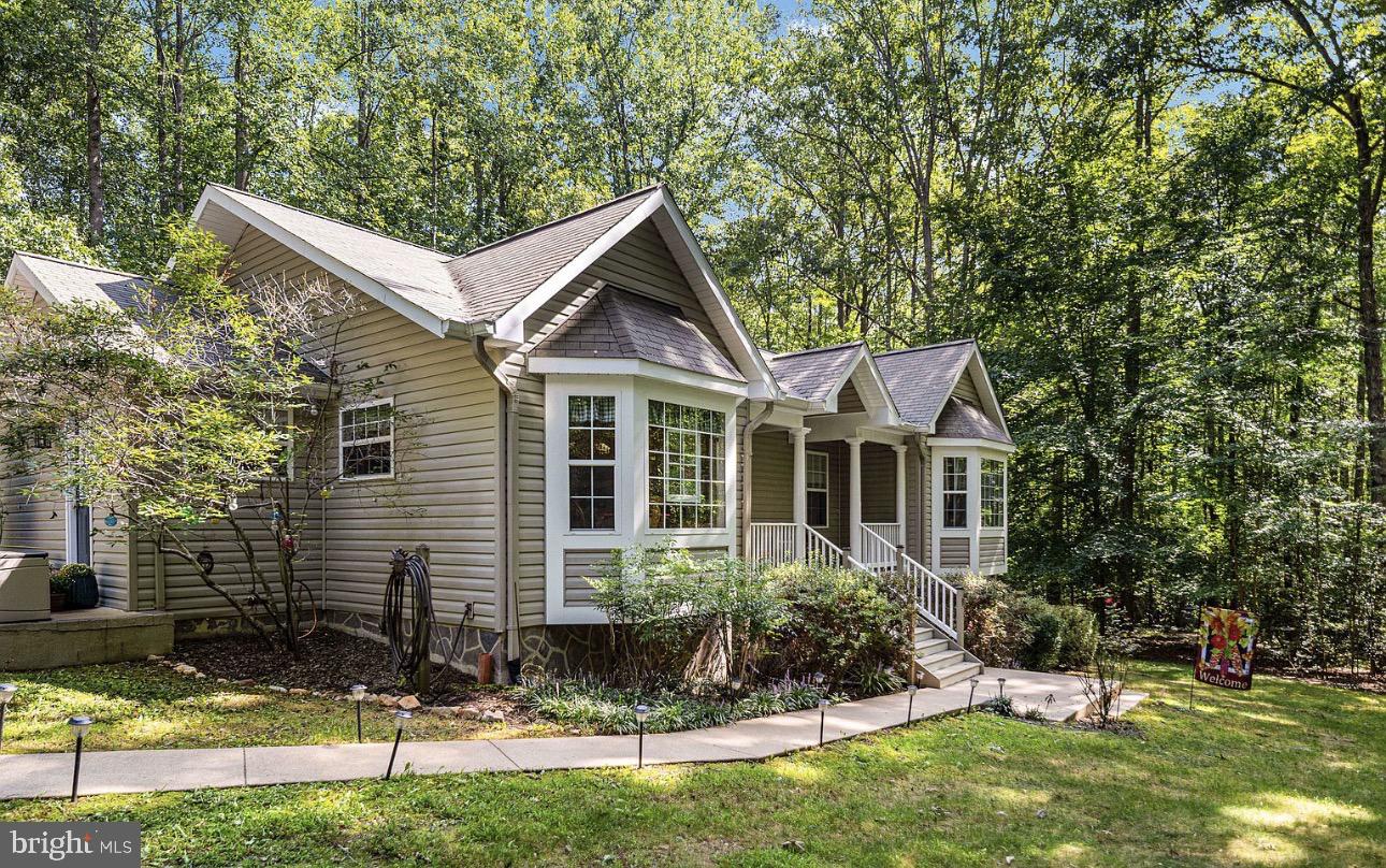 9401 QUAIL MEADOWS DRIVE