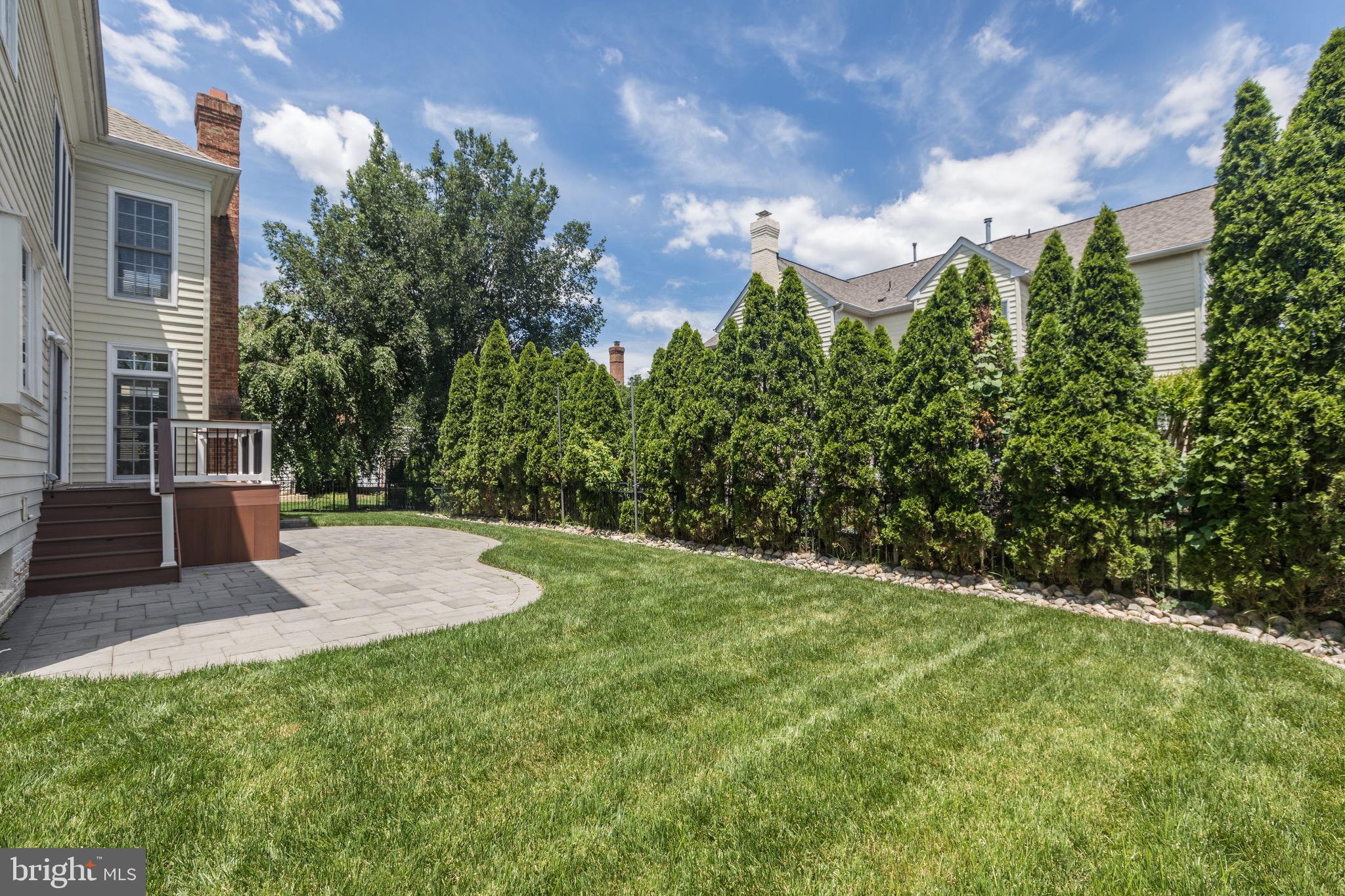 FALLSGROVE - Residential