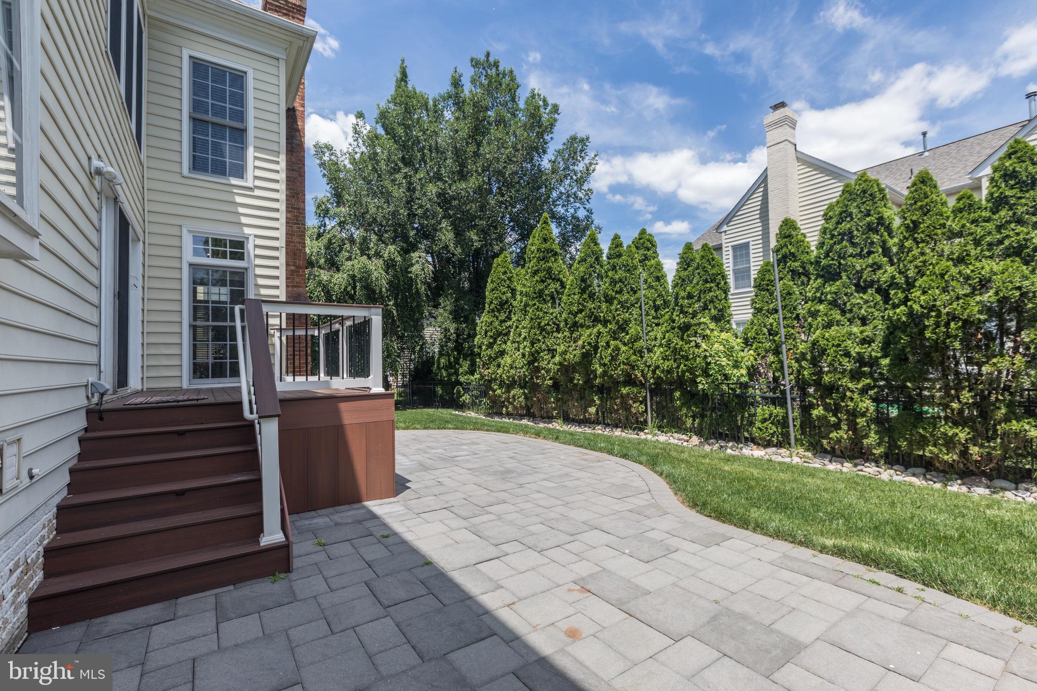 FALLSGROVE - Residential