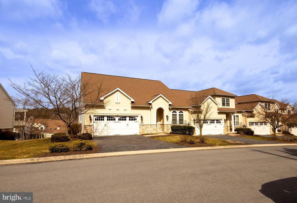 Photo of 2814 MIMOSA LN, LANCASTER, PA 17601 (MLS # PALA2034448)