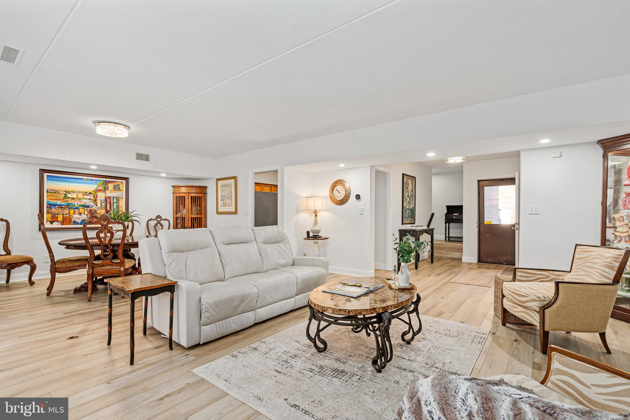 ANNEN WOODS - Residential