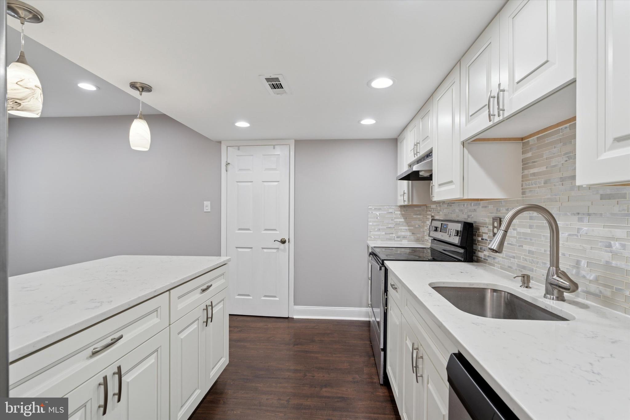 BIRCHWOOD - Residential Lease