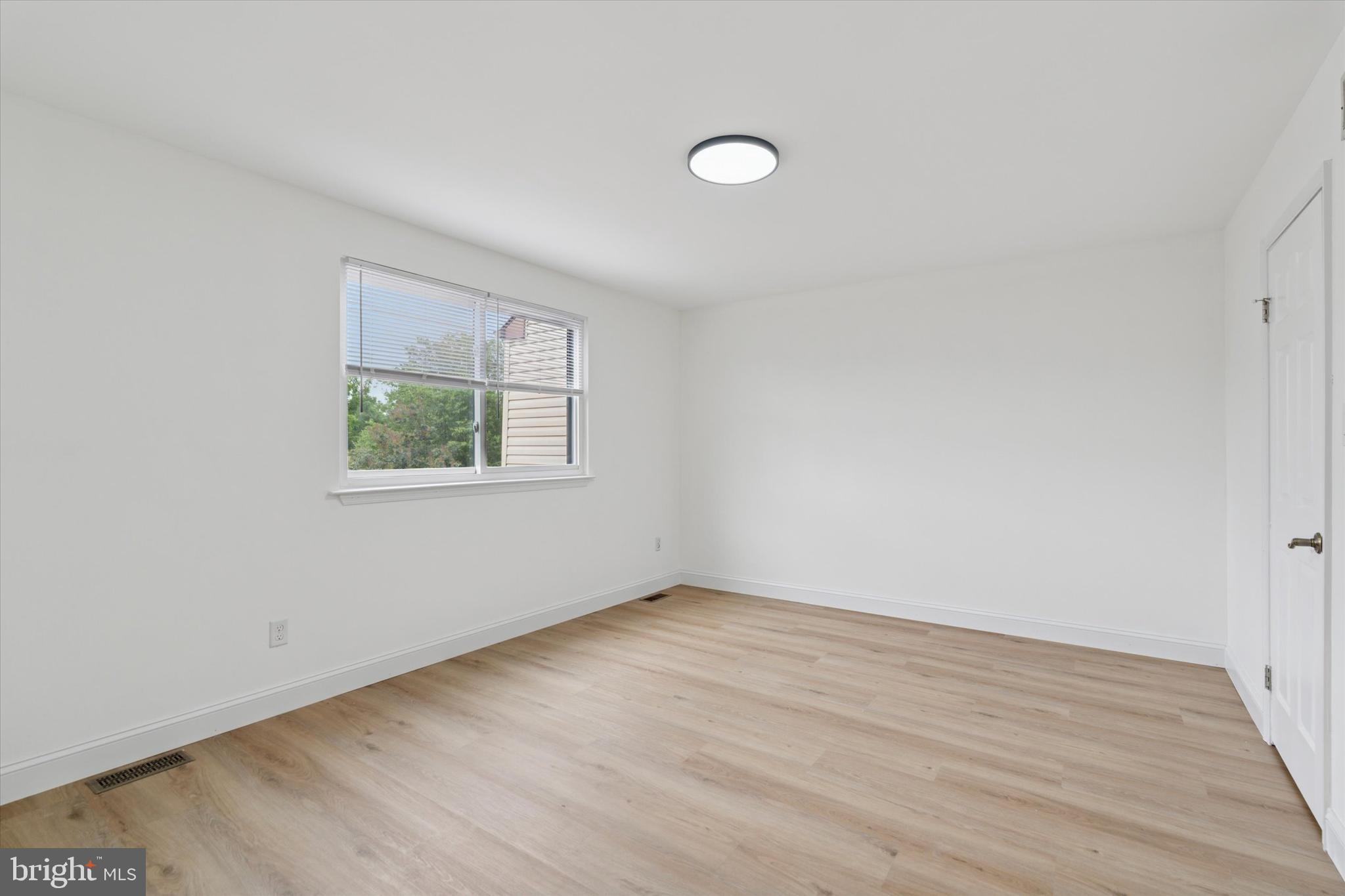 BIRCHWOOD - Residential Lease