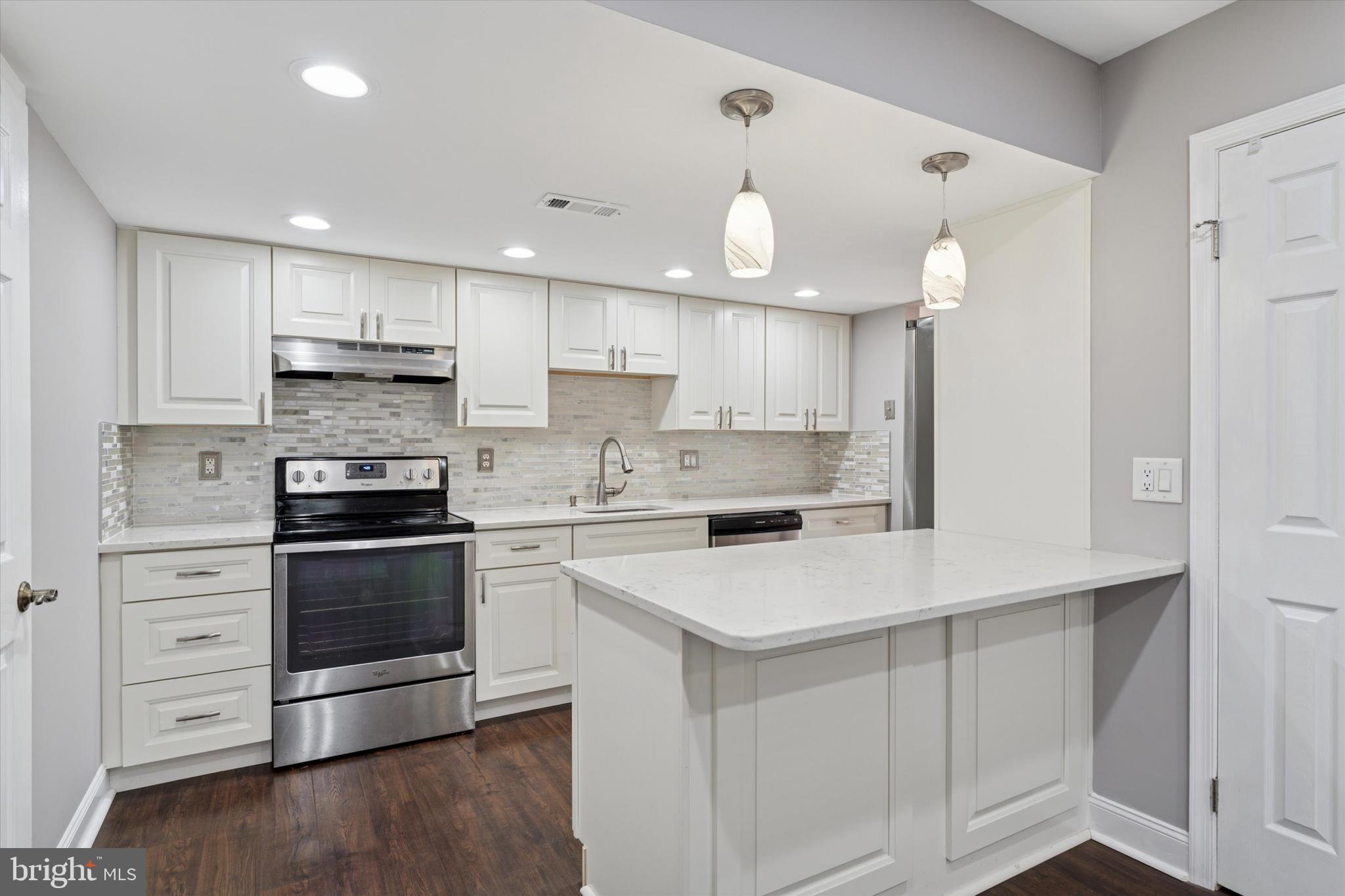 BIRCHWOOD - Residential Lease