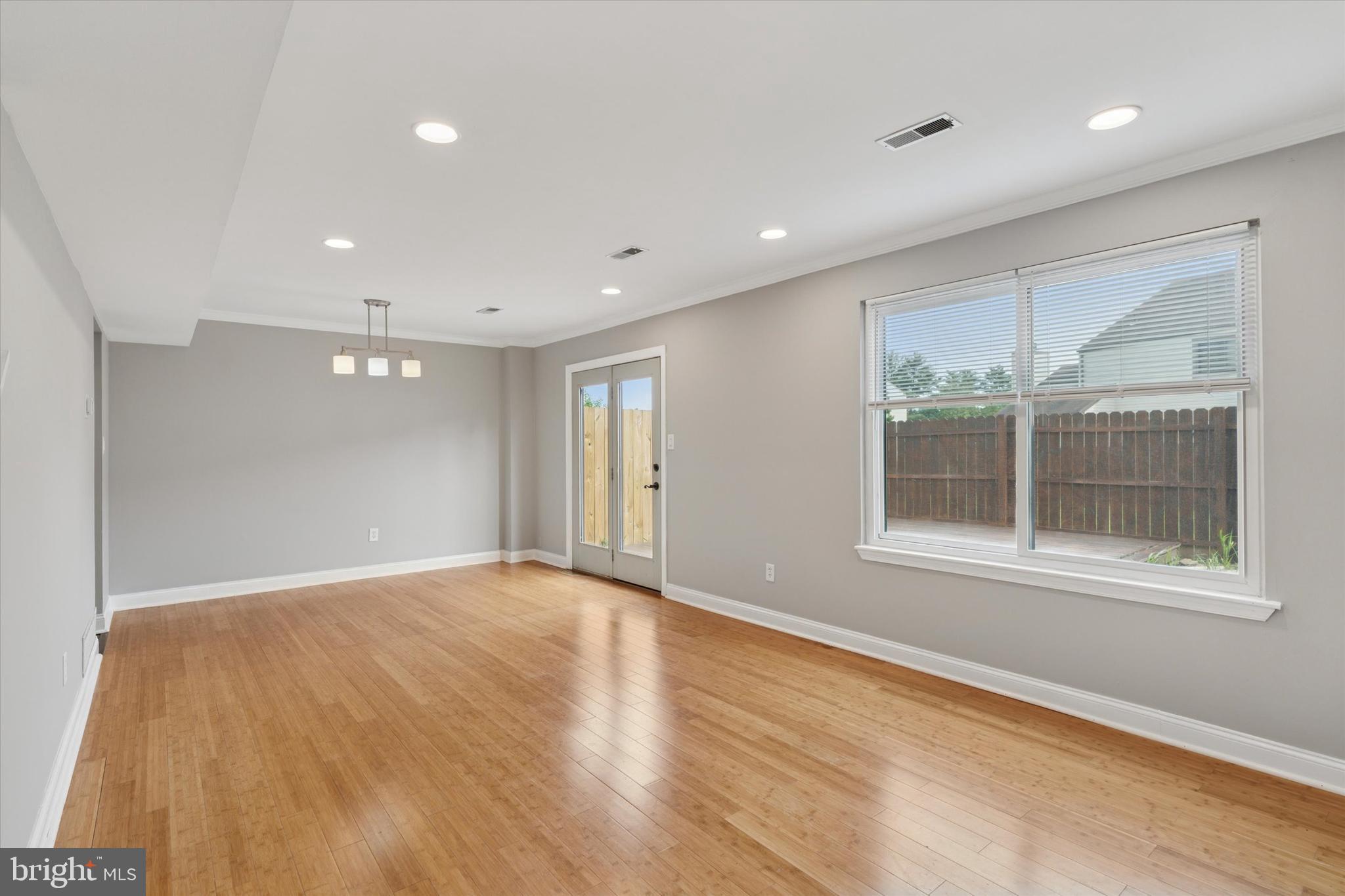 BIRCHWOOD - Residential Lease