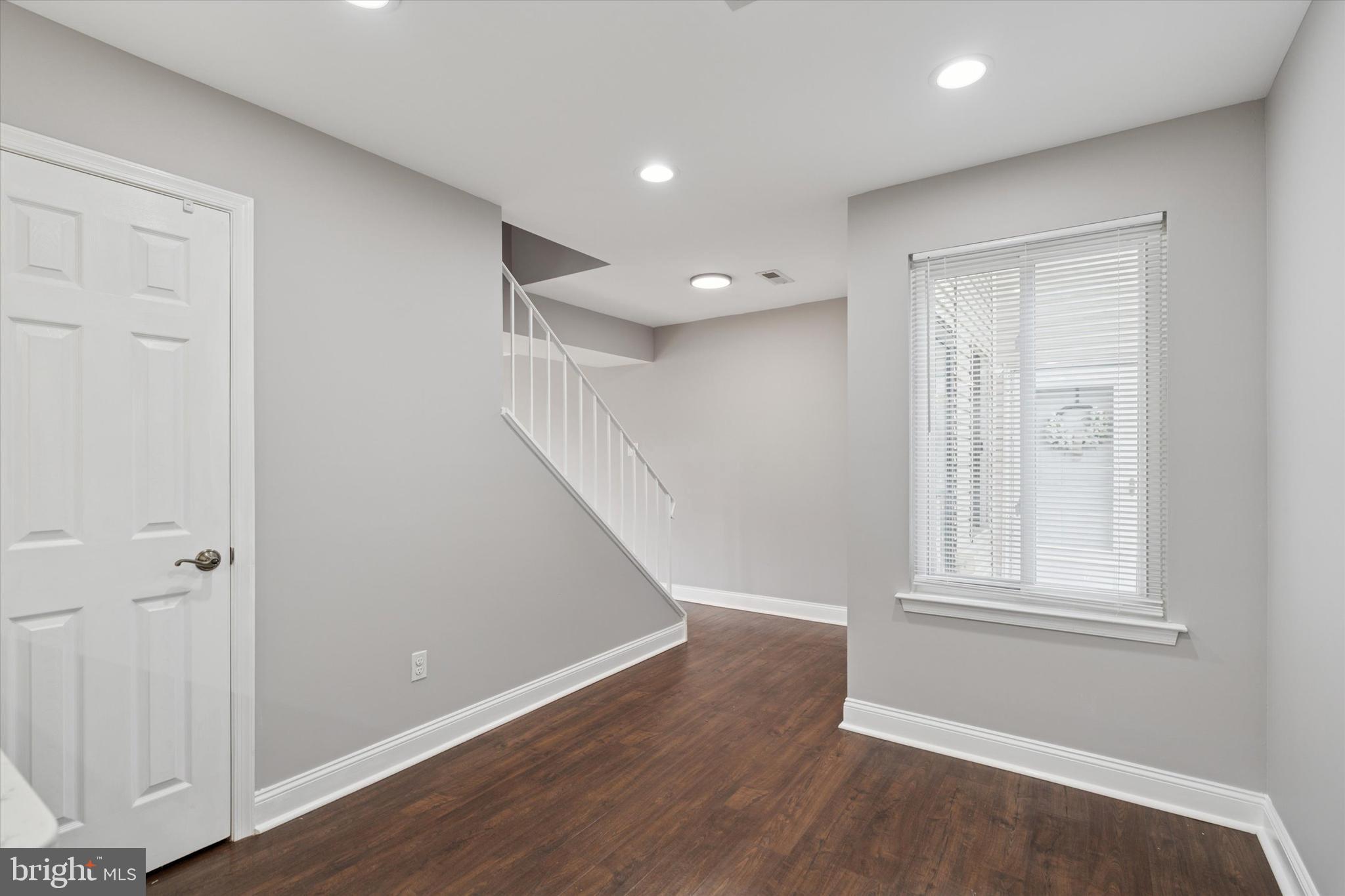 BIRCHWOOD - Residential Lease