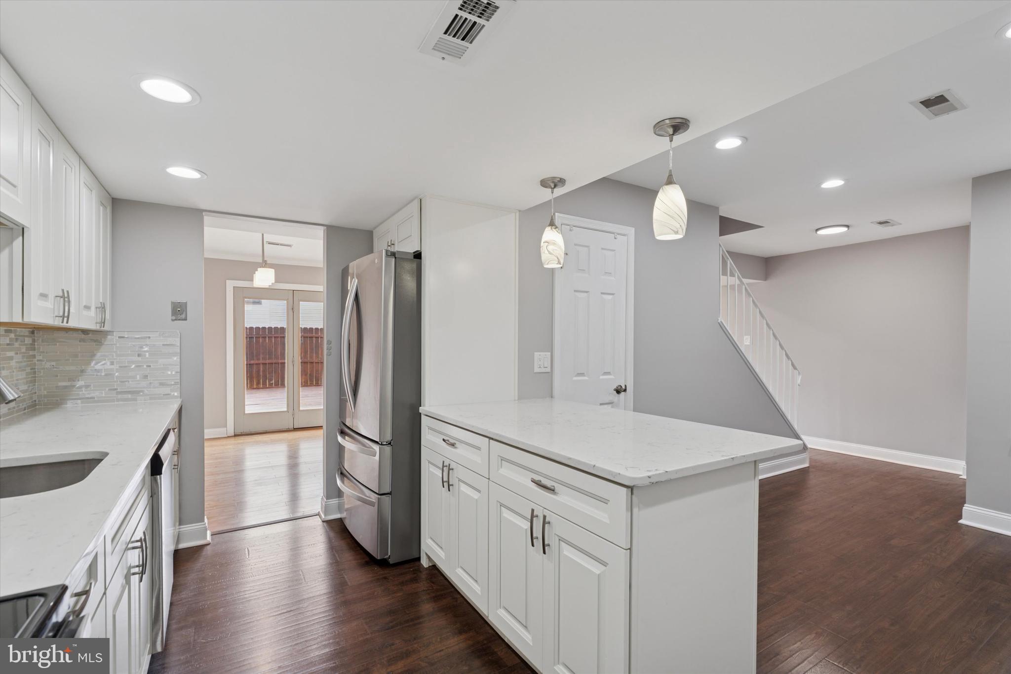 BIRCHWOOD - Residential Lease