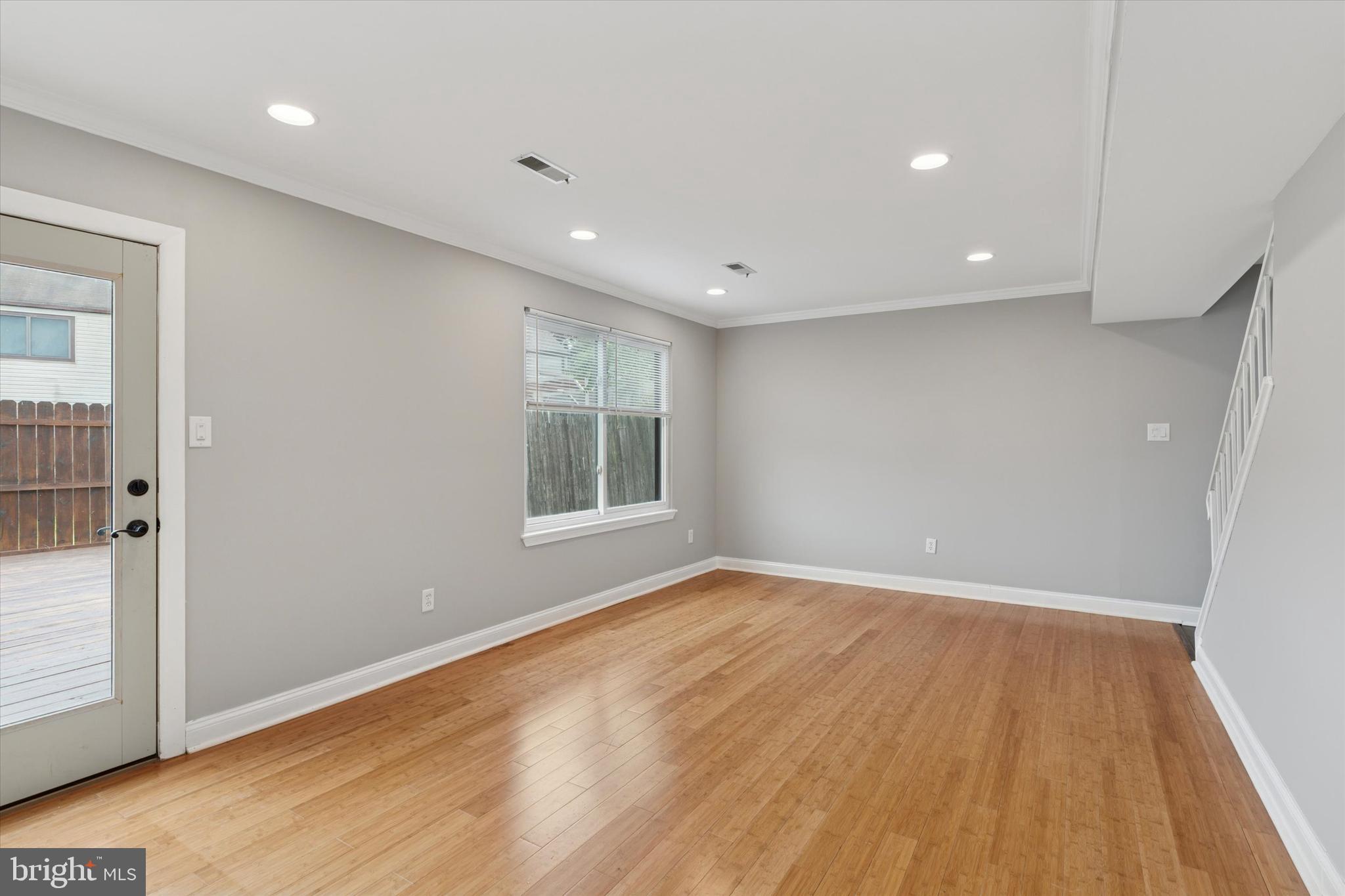 BIRCHWOOD - Residential Lease