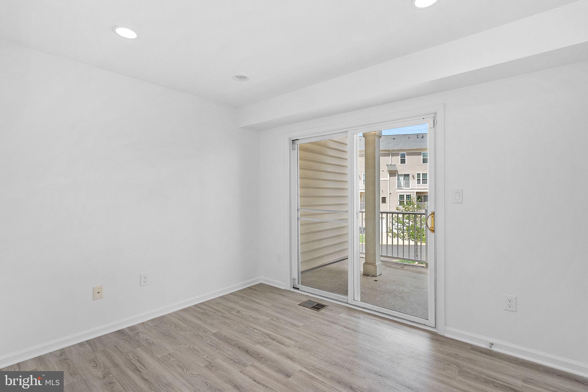 AMBER SPRING CONDOMINIUMS - Residential