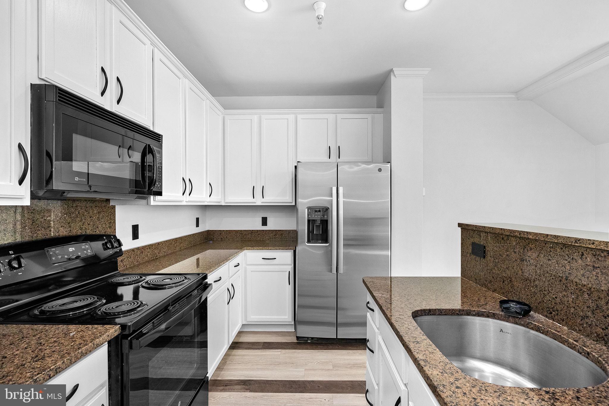 AMBER SPRING CONDOMINIUMS - Residential