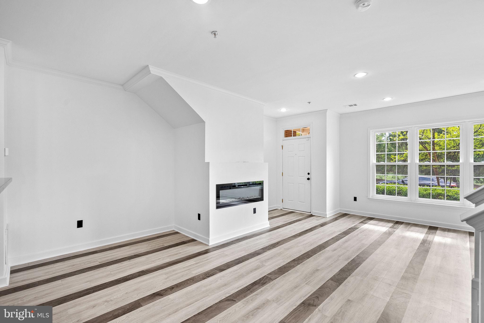 AMBER SPRING CONDOMINIUMS - Residential